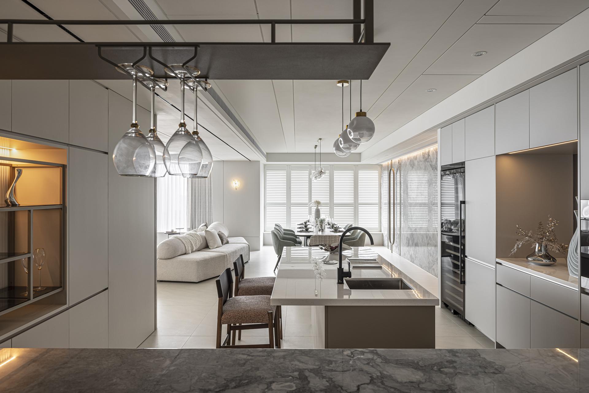 London Design Awards Winner - Essence of Elegance
