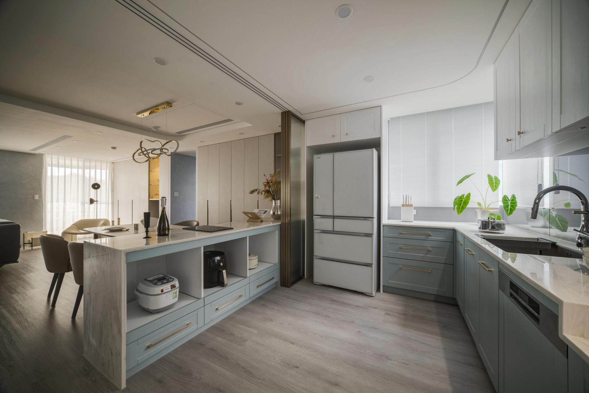 London Design Awards Winner - Veiled Dawn