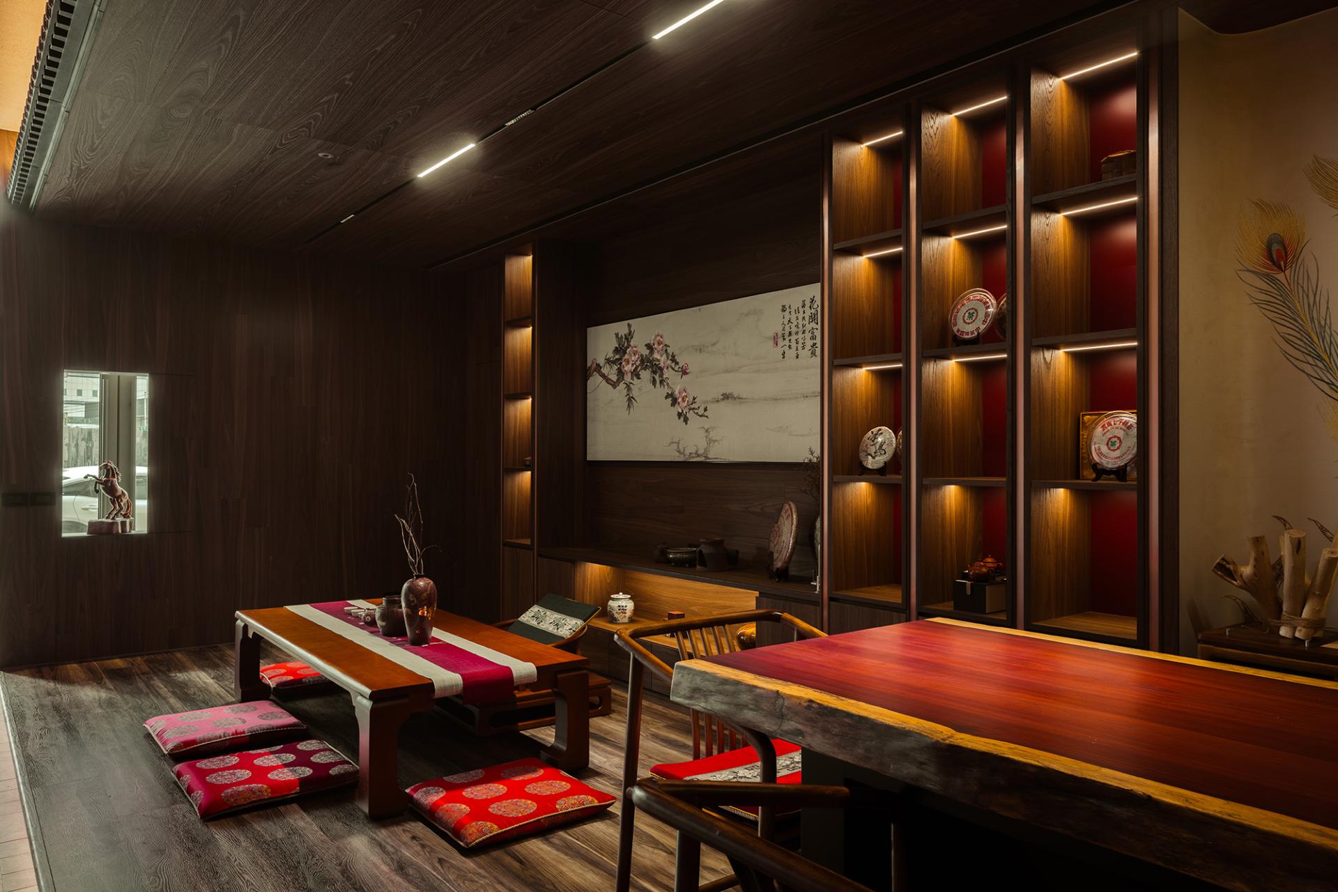 London Design Awards Winner - Crimson Resonance