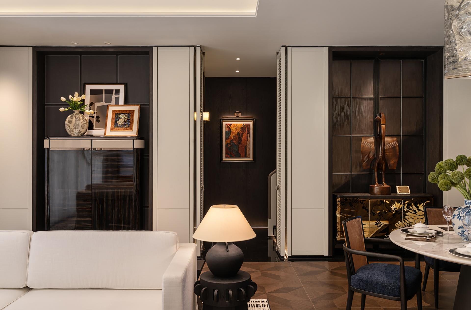 London Design Awards Winner - PHOENIX MANSION