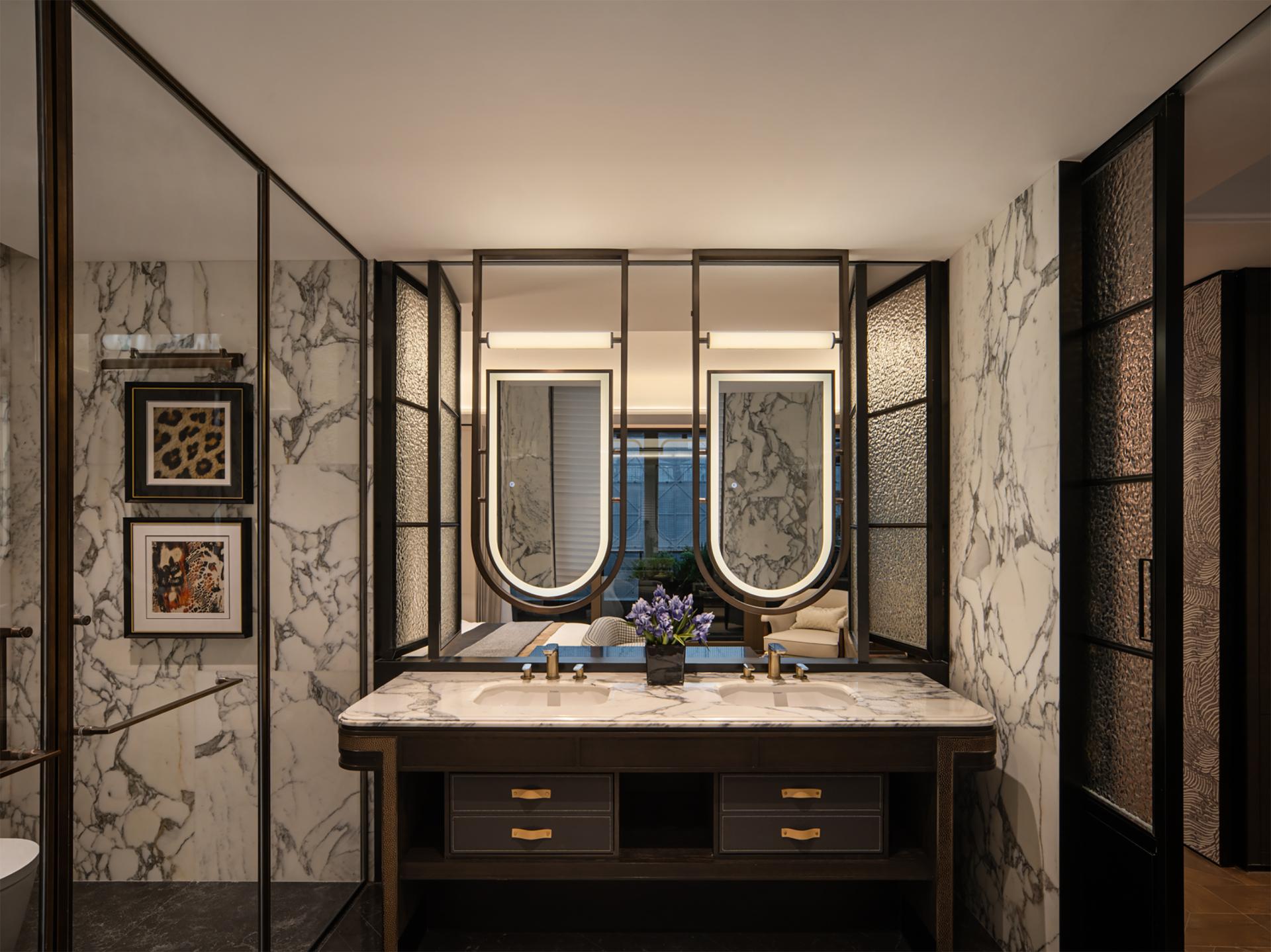 London Design Awards Winner - PHOENIX MANSION