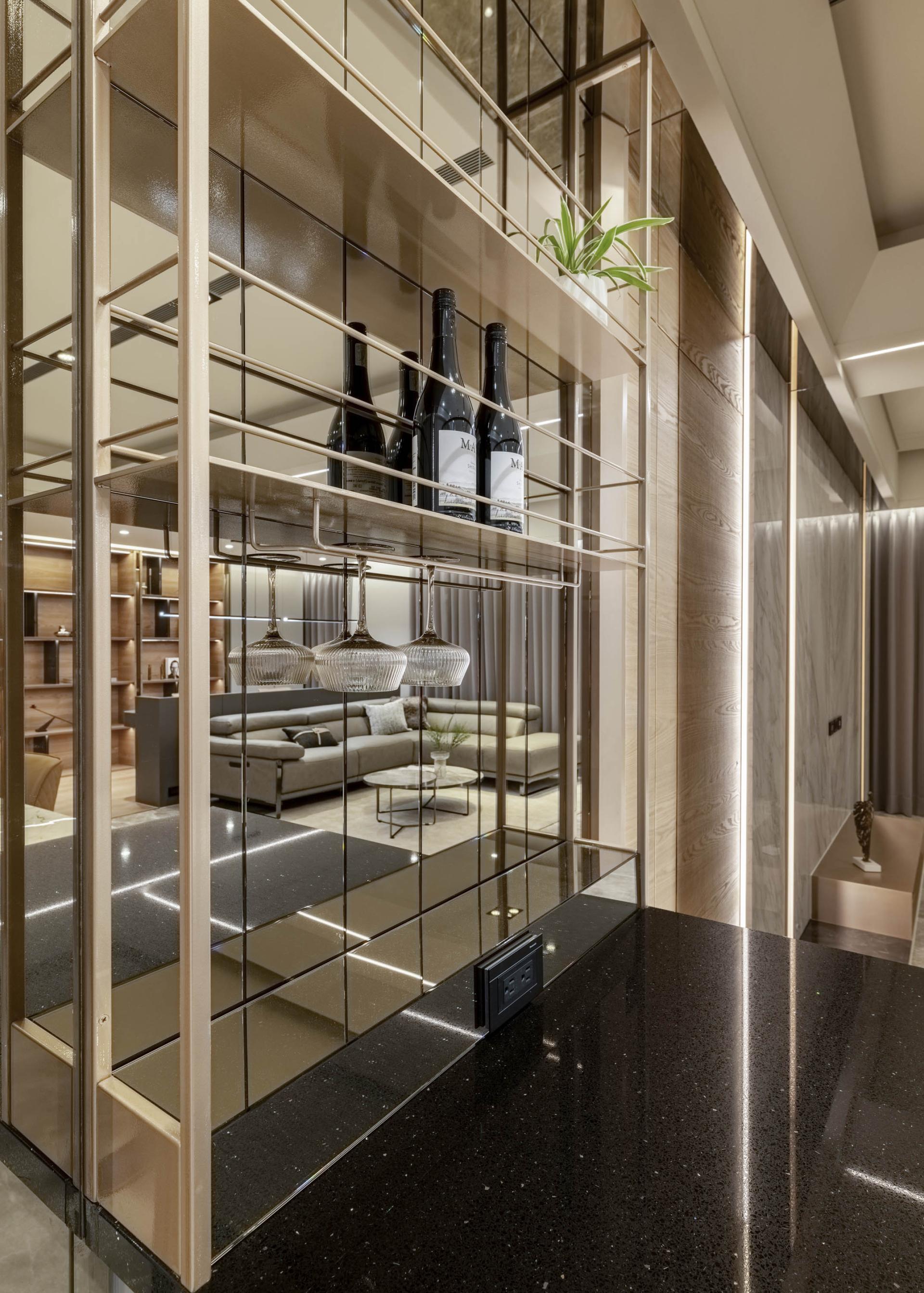 London Design Awards Winner - Transient glow