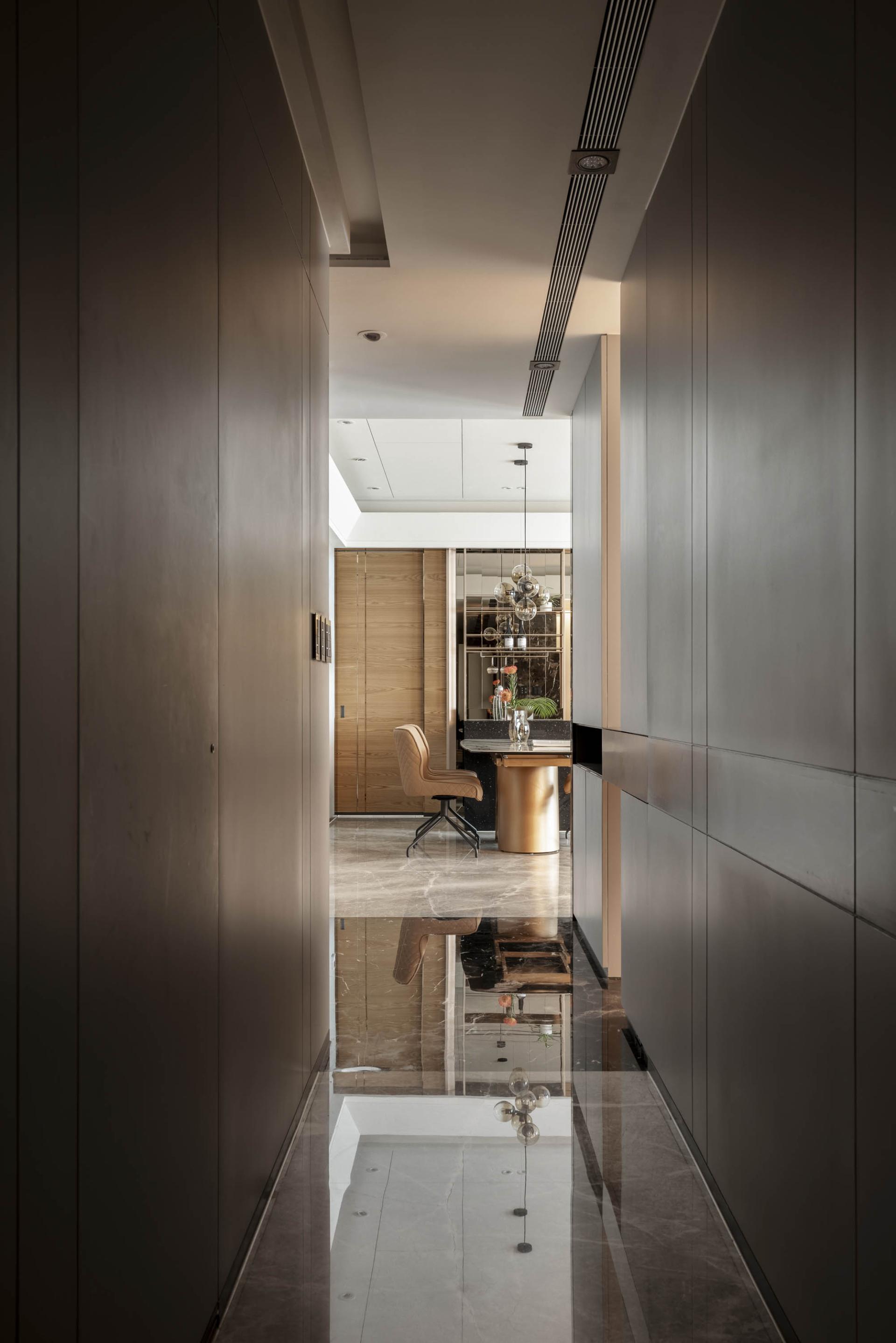 London Design Awards Winner - Transient glow