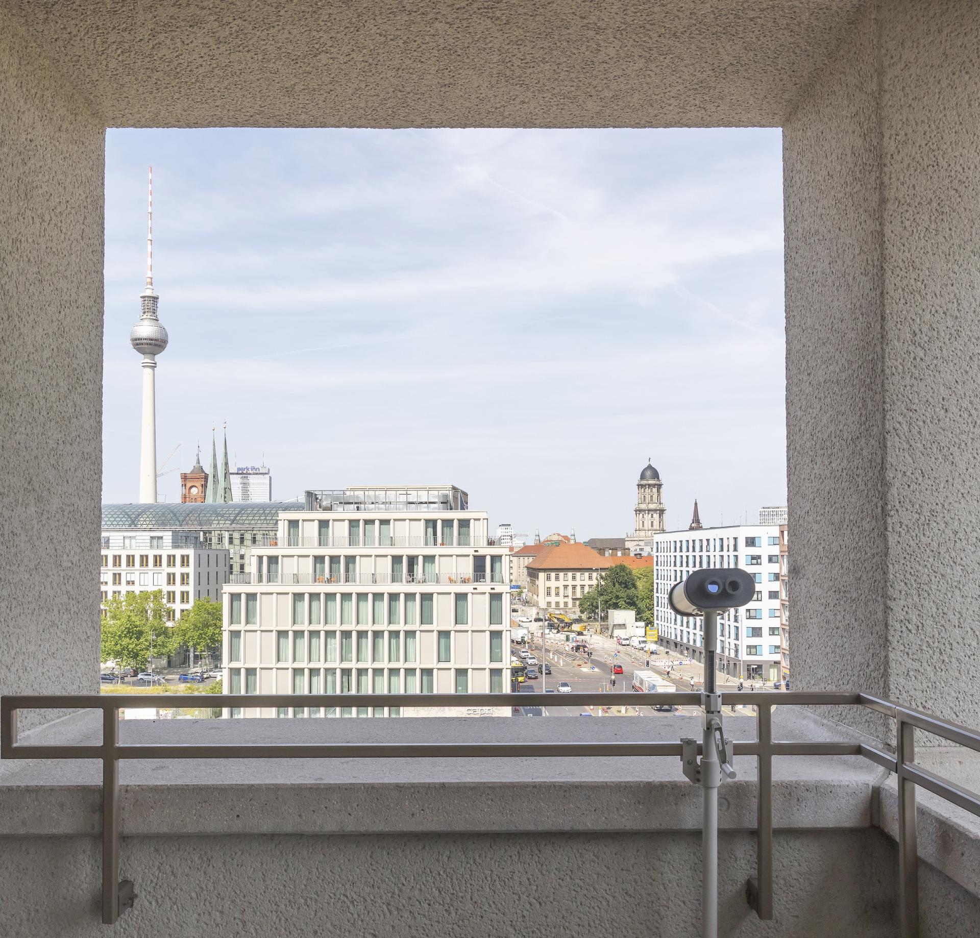 London Design Awards Winner - PETRI Berlin