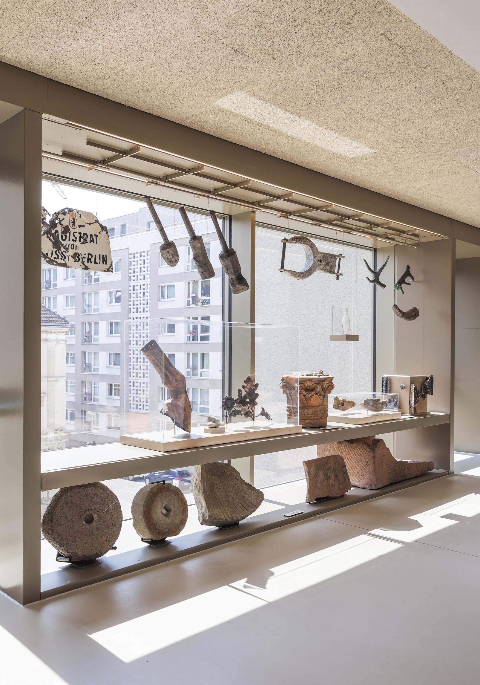 London Design Awards Winner - PETRI Berlin