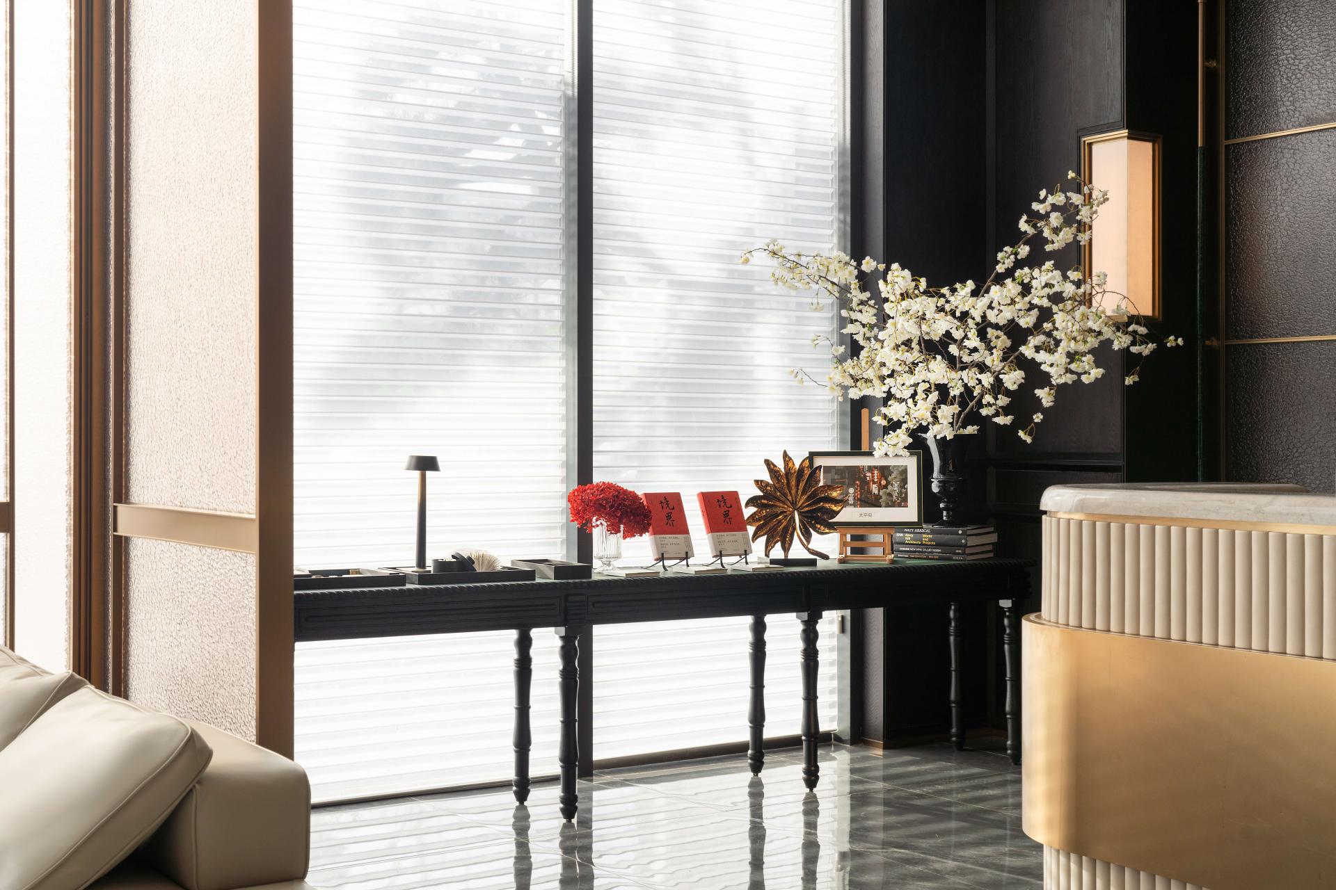 London Design Awards Winner - Sales Center