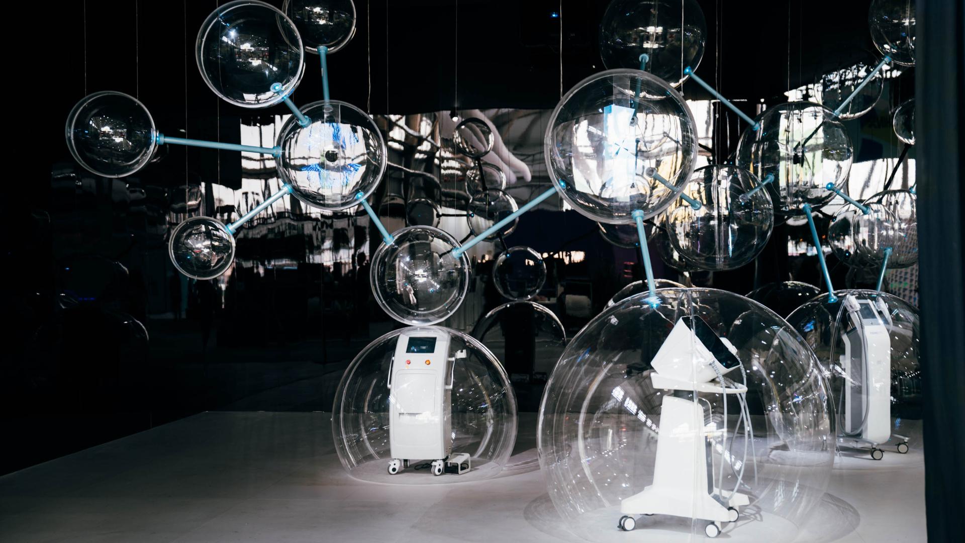 London Design Awards Winner - The Beauty of Giants: The Renaissance of Cells