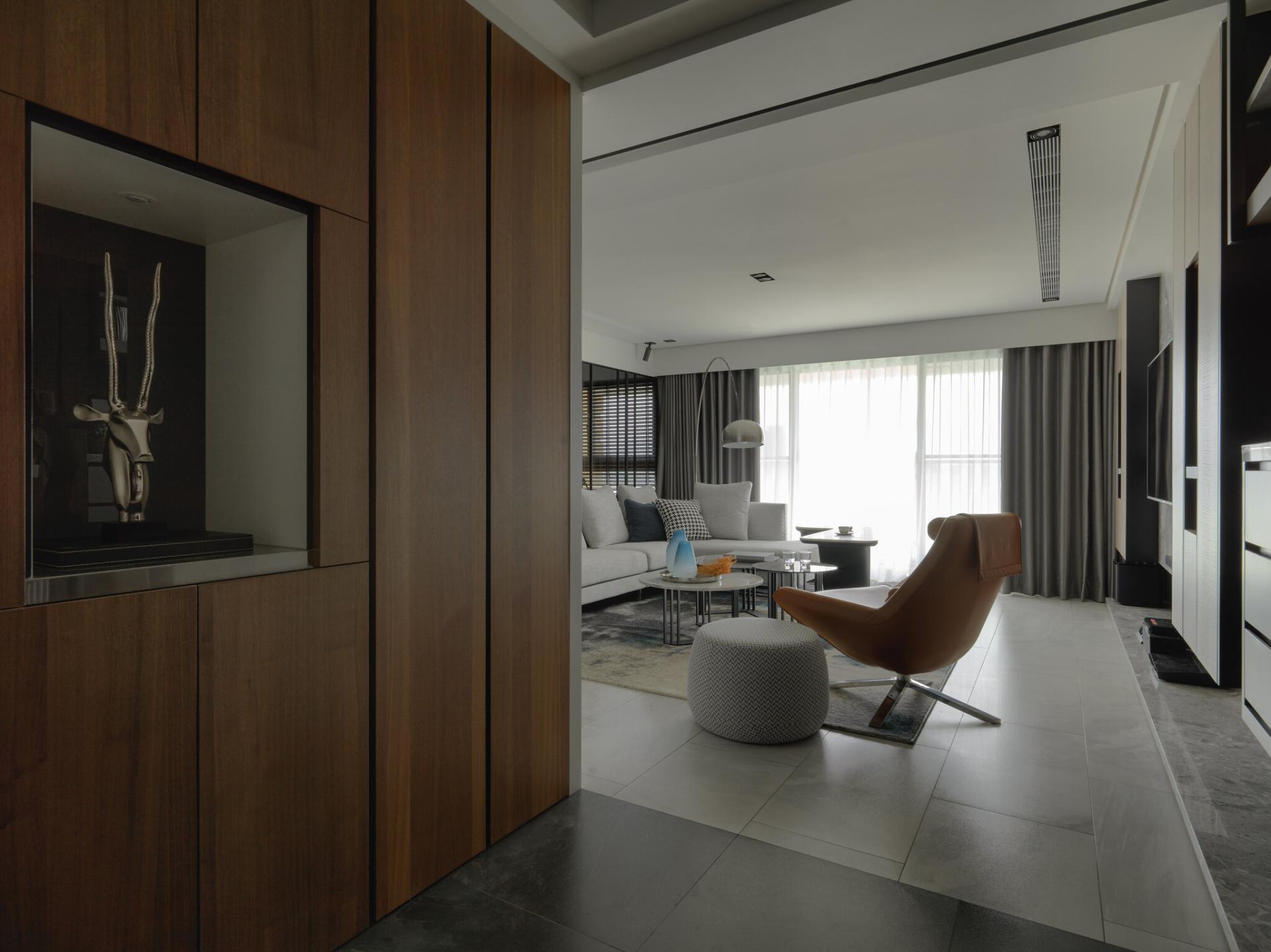 London Design Awards Winner - Luxury and warmth blossom in life