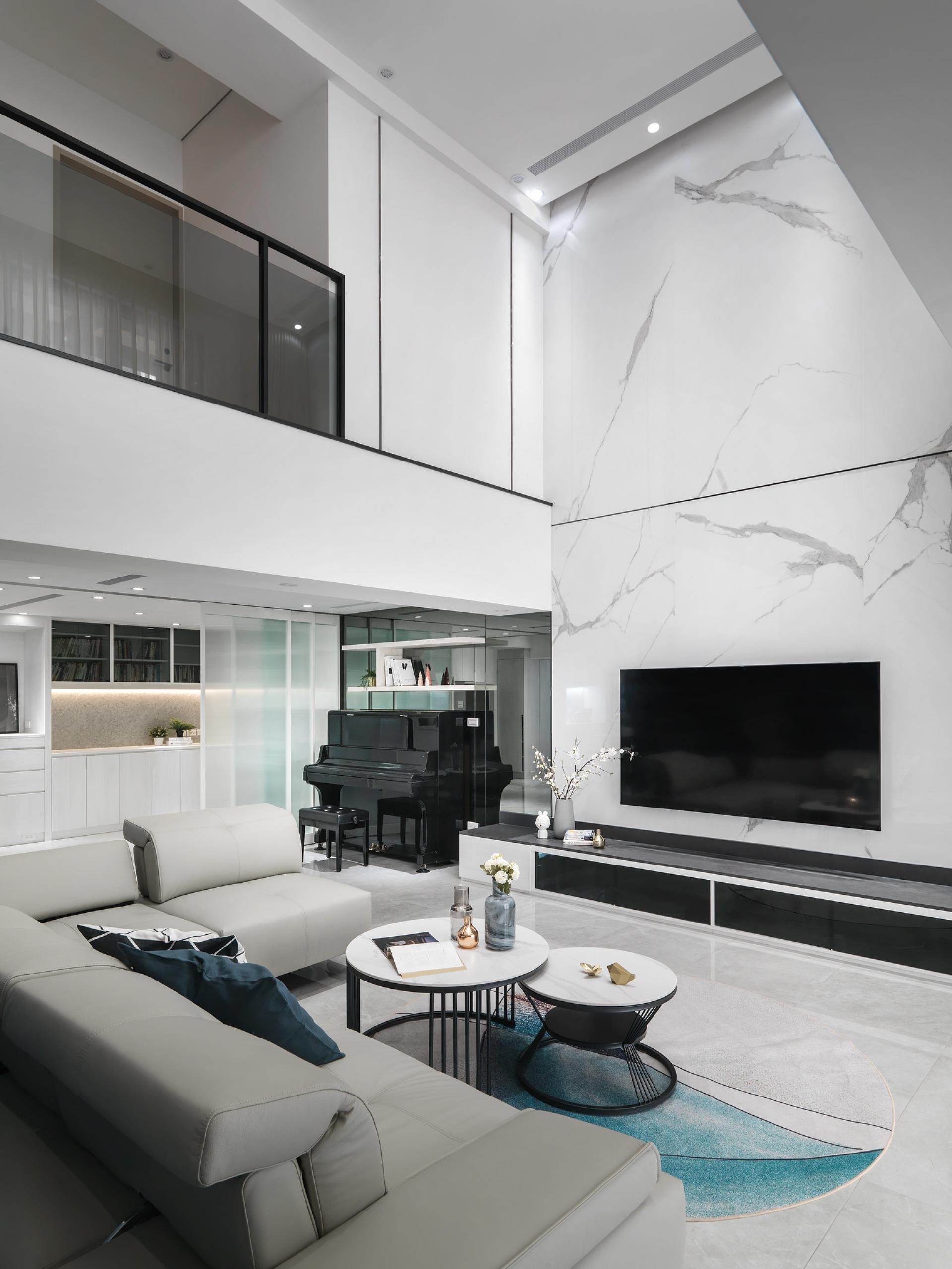 London Design Awards Winner - Bringing light into the room, rising step by step