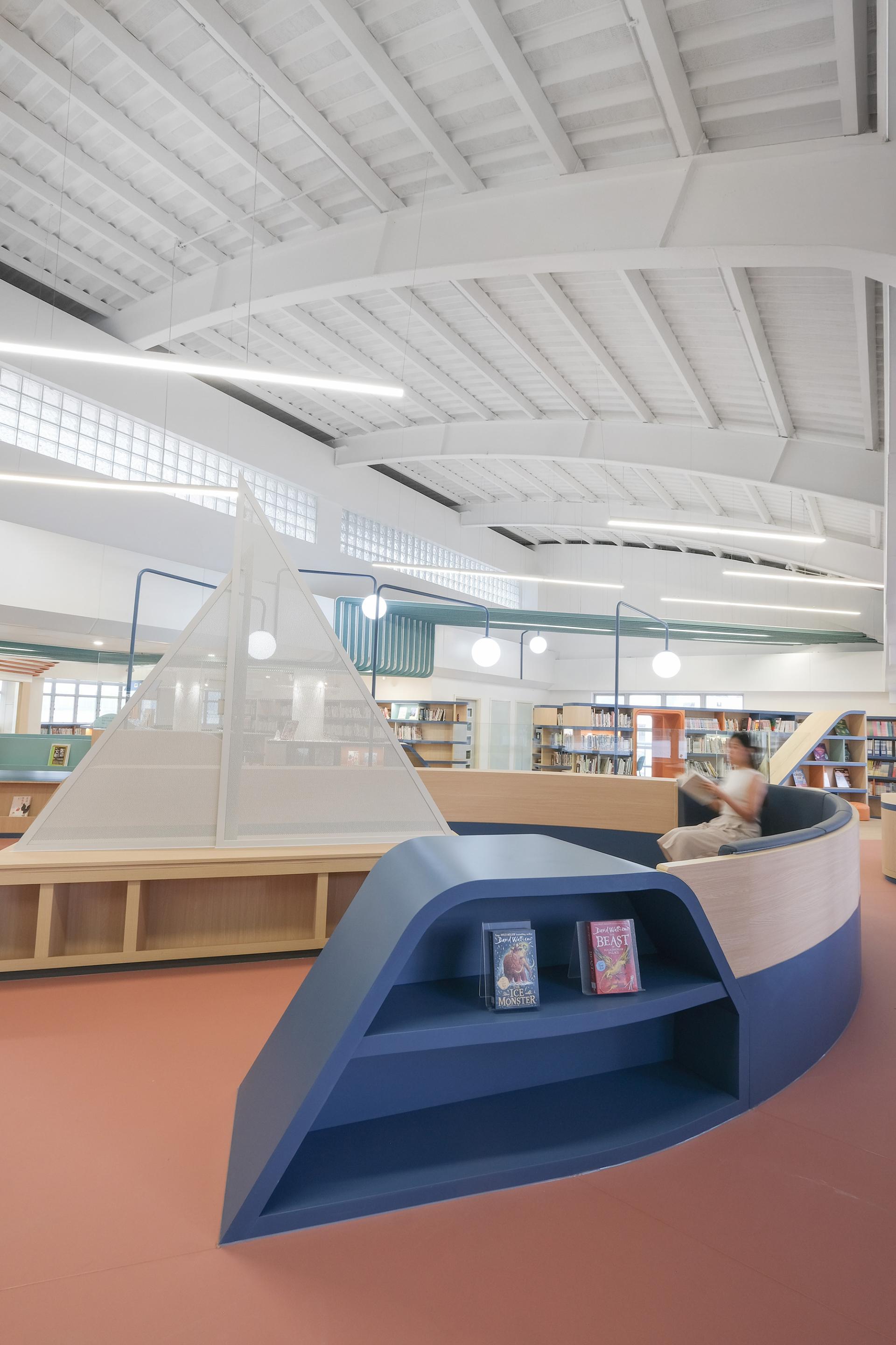 London Design Awards Winner - The Confluence Library
