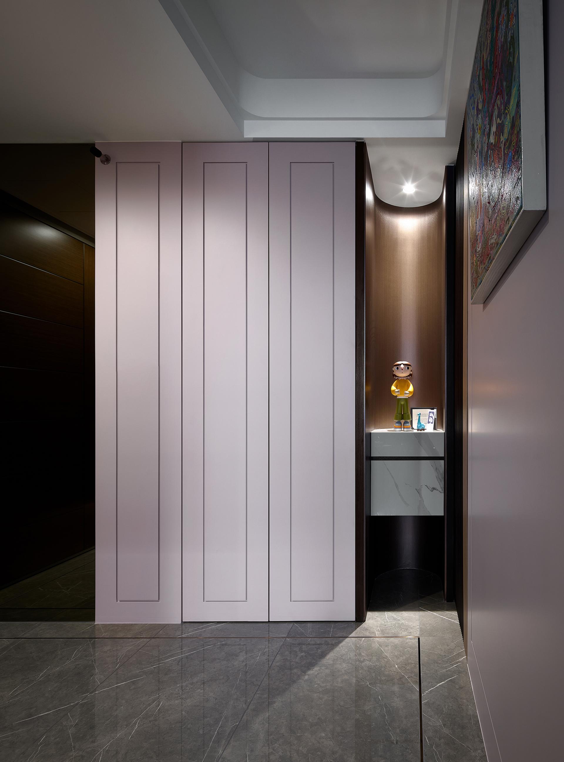 London Design Awards Winner - Whispers of Blush