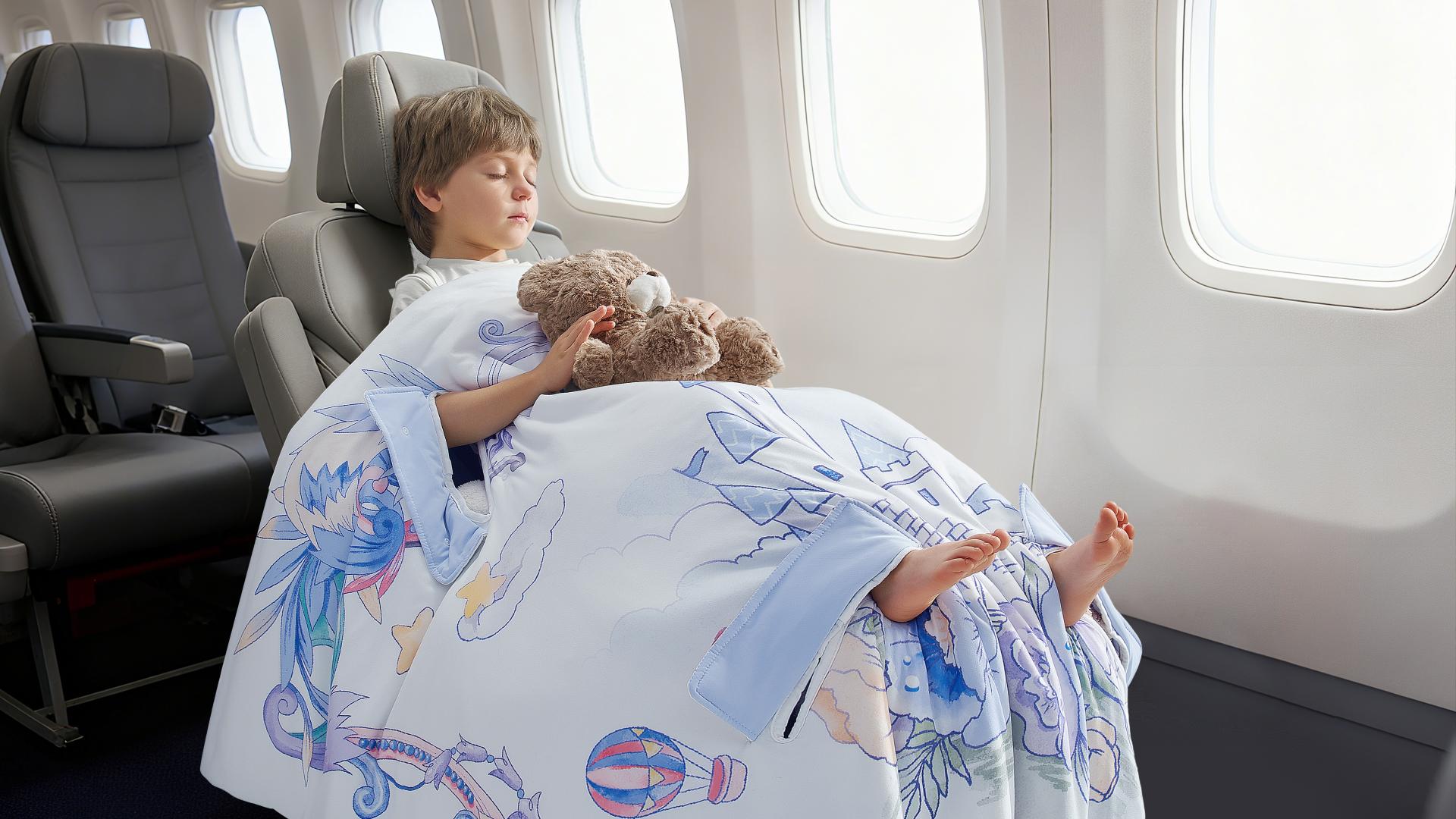 London Design Awards Winner - Curbblan Embrace Anti-Kick Quilt