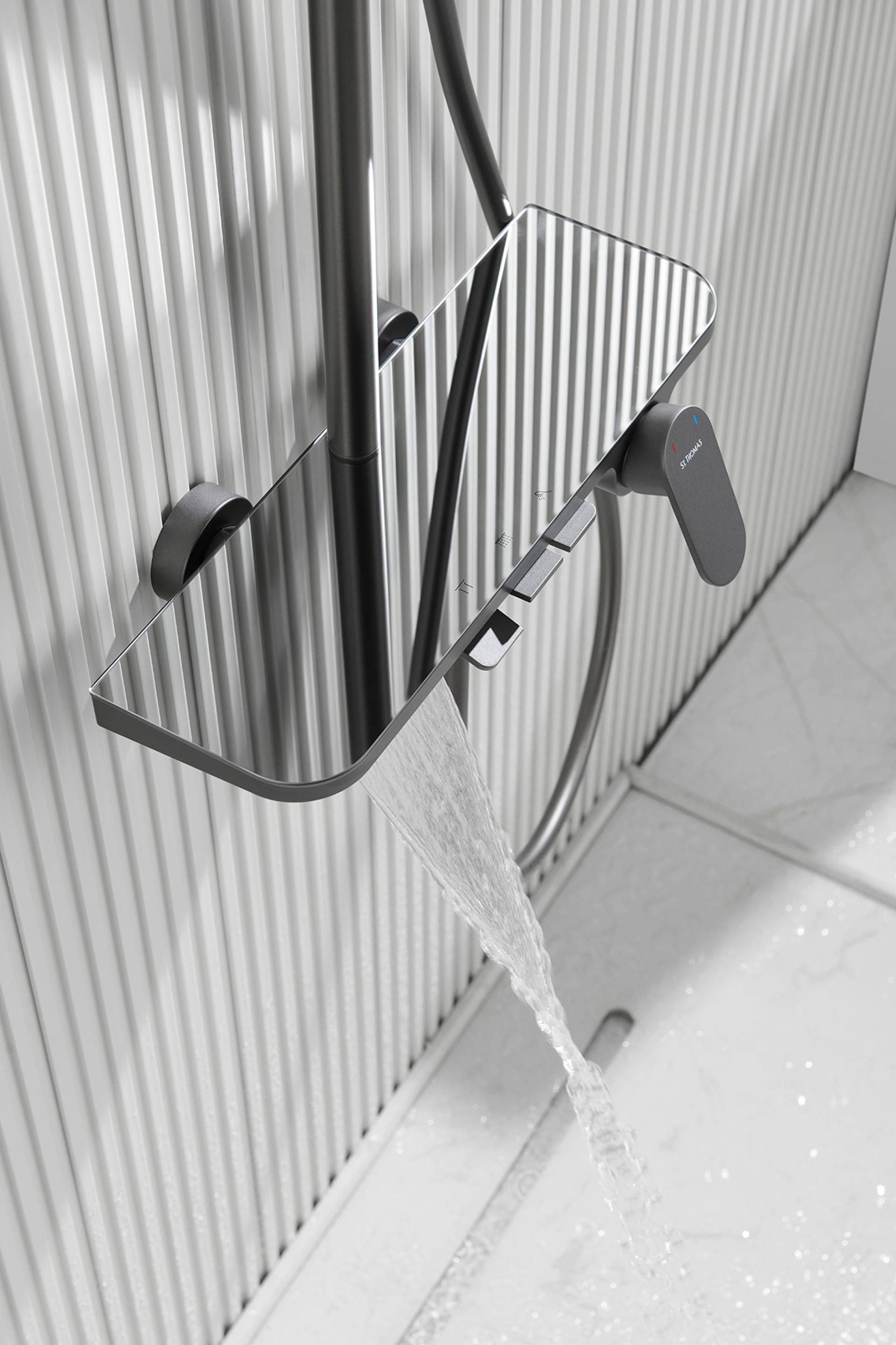 London Design Awards Winner - Multifunctional Showerhead AF-83353QR