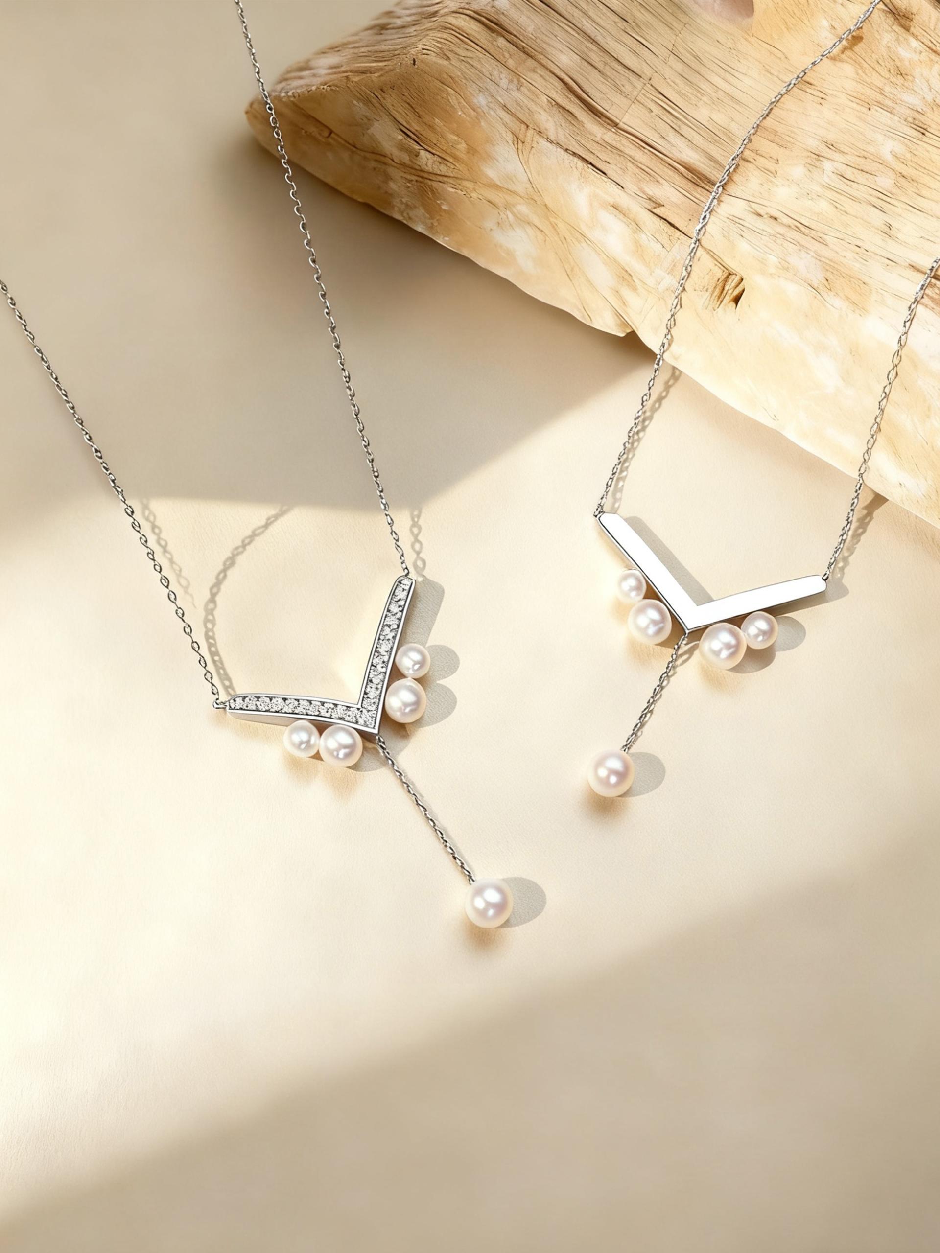 London Design Awards Winner - Pearl Diadem