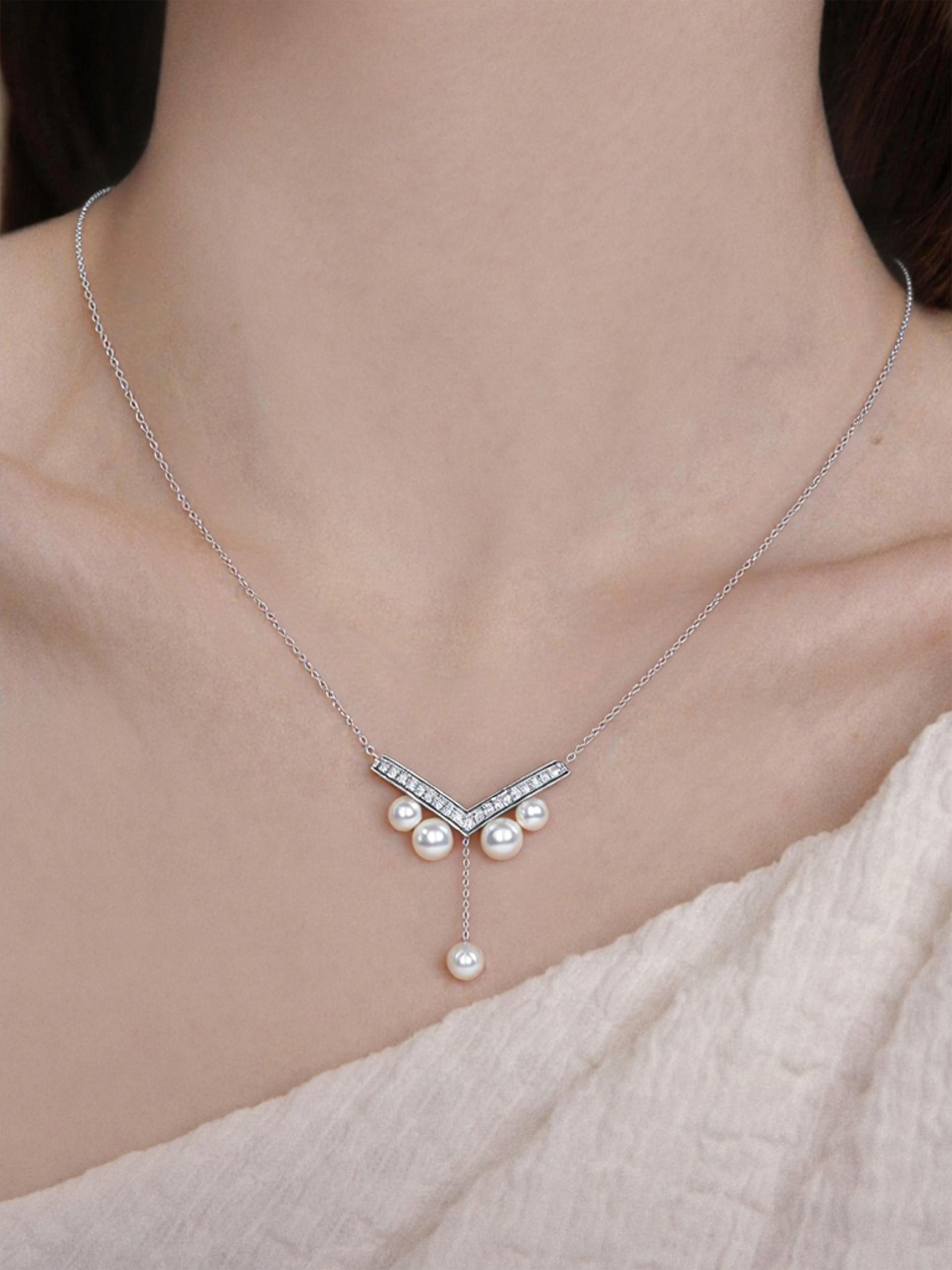 London Design Awards Winner - Pearl Diadem