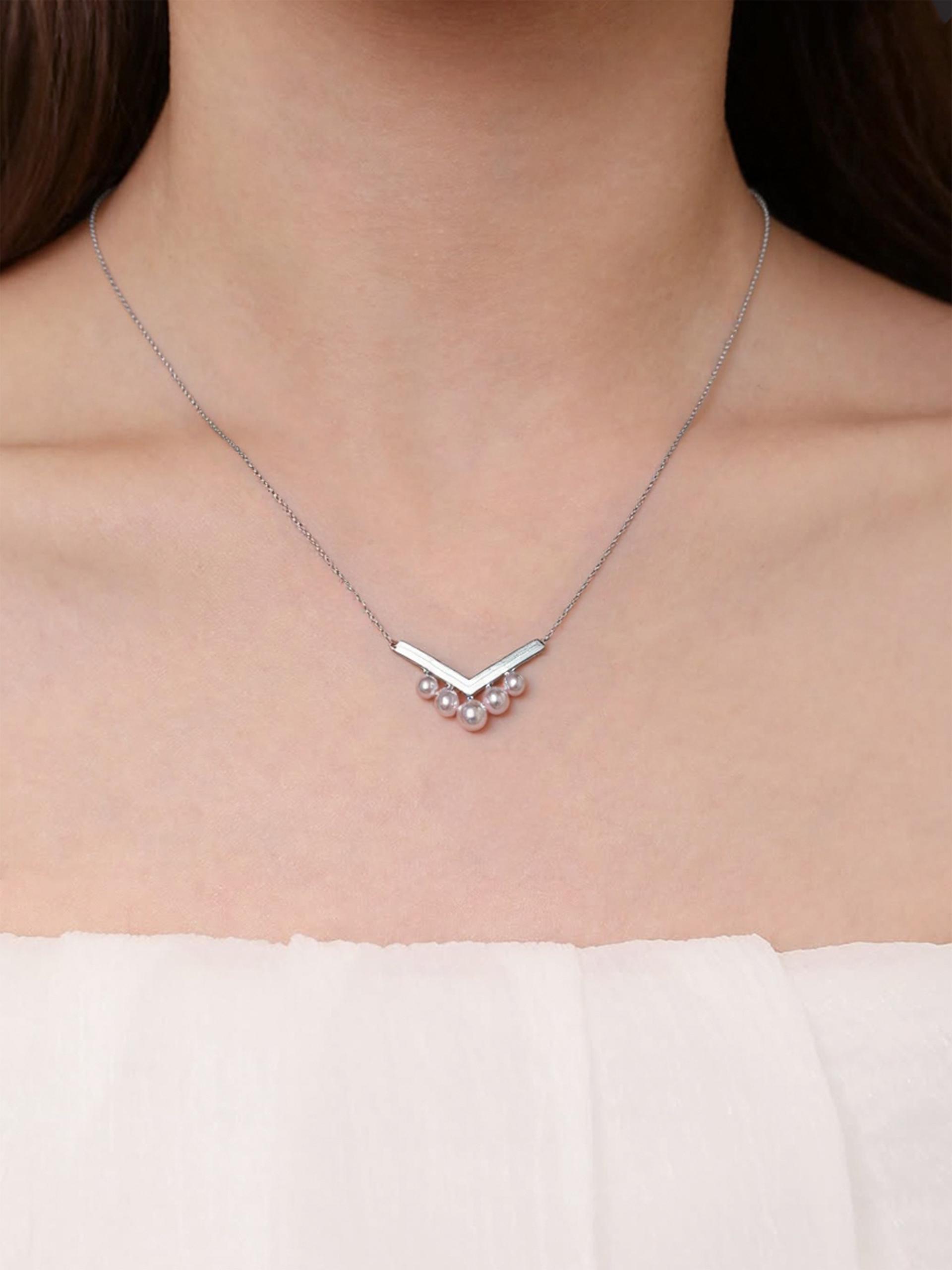 London Design Awards Winner - Pearl Diadem