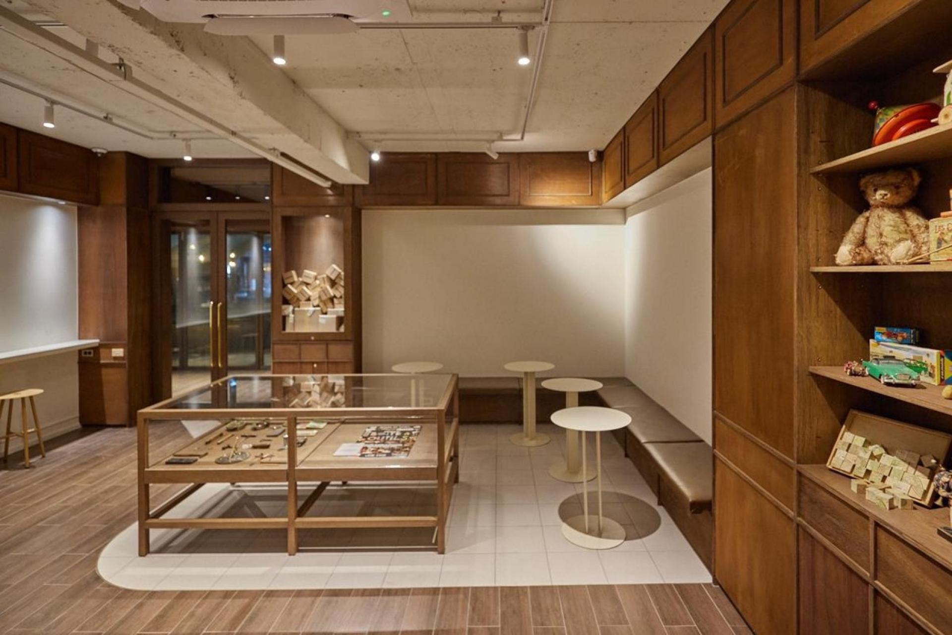 London Design Awards Winner - ONE POCHE, HERITAGE ROOM
