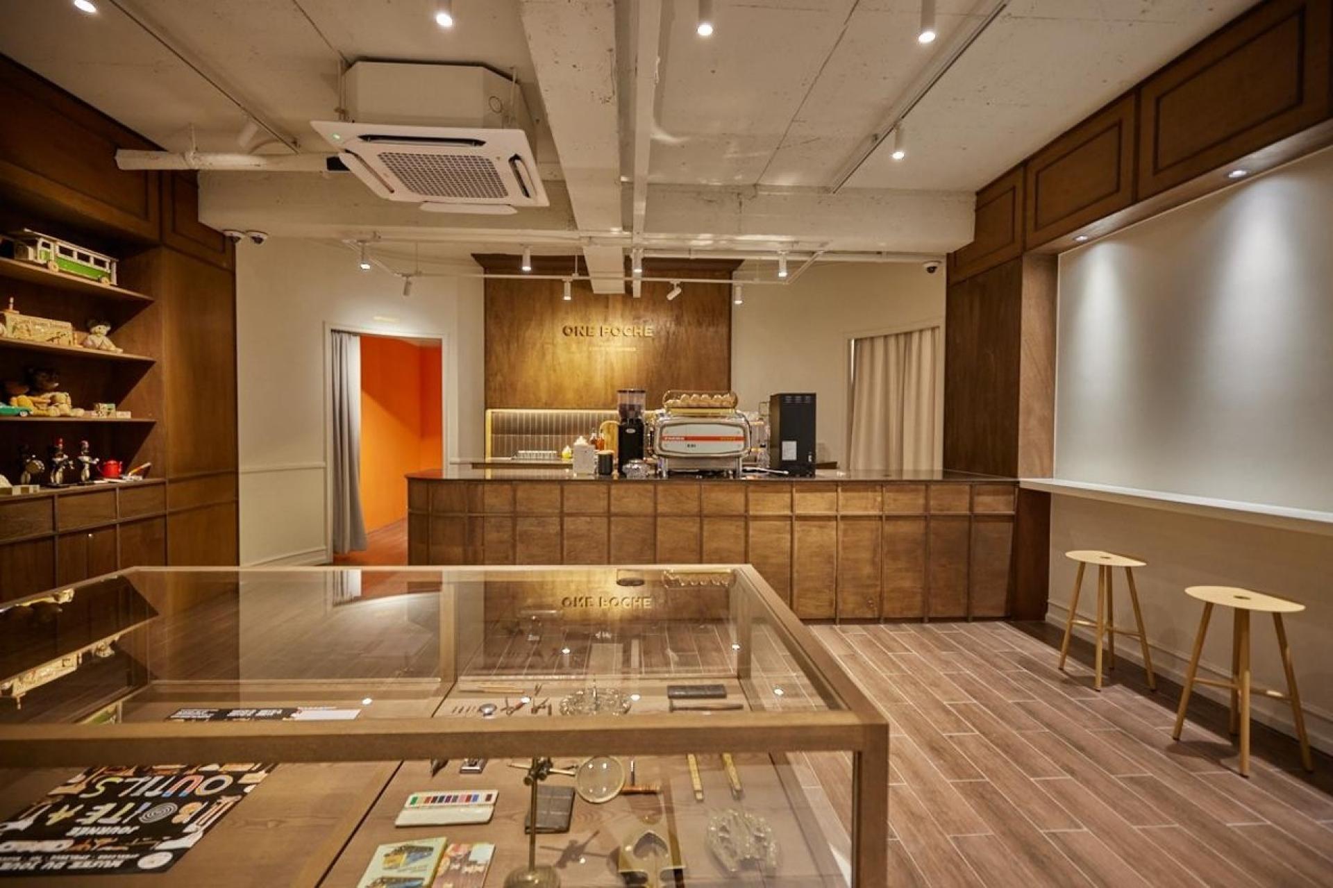 London Design Awards Winner - ONE POCHE, HERITAGE ROOM