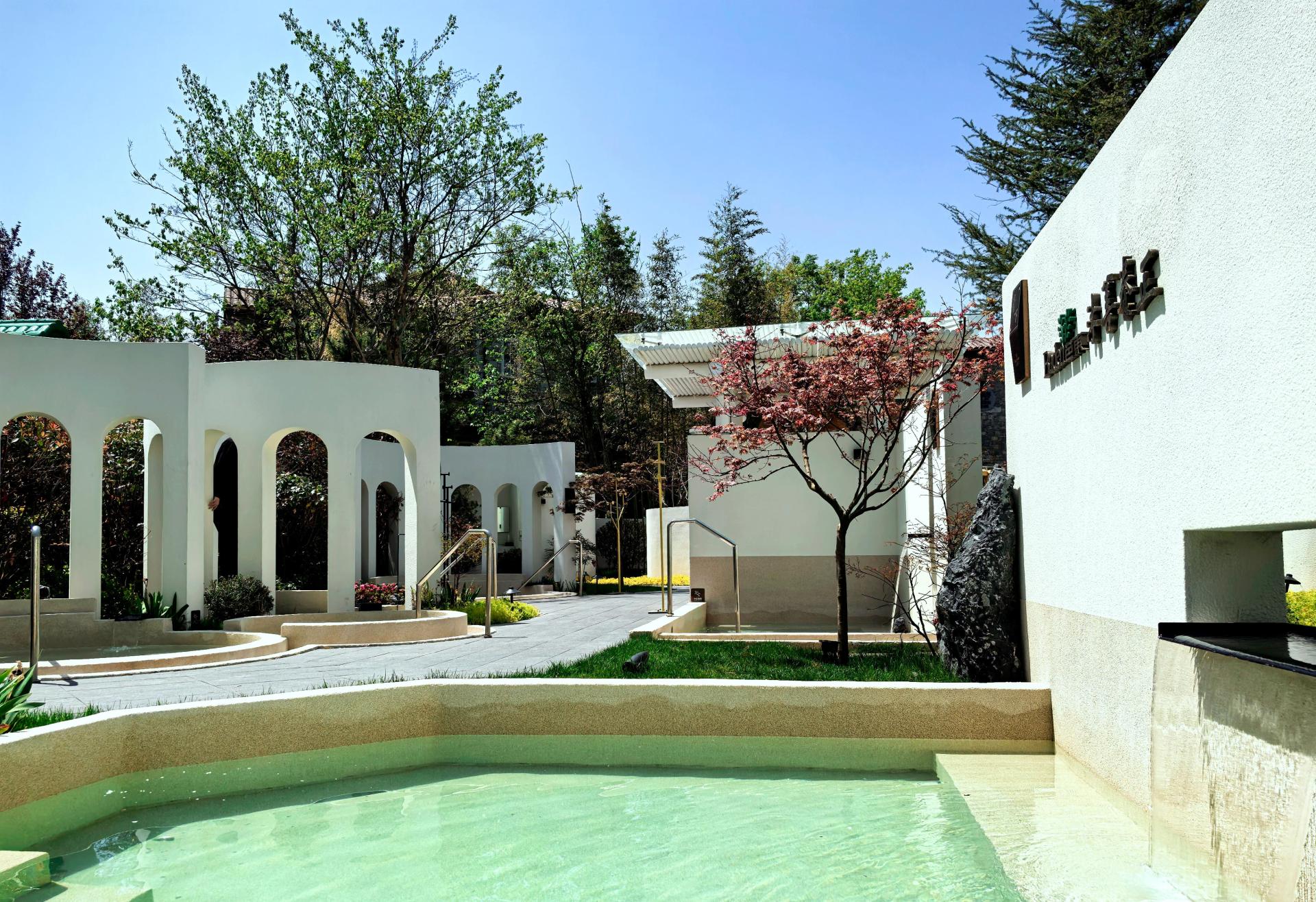 London Design Awards Winner - Qingdao - Badong Town Hot Springs