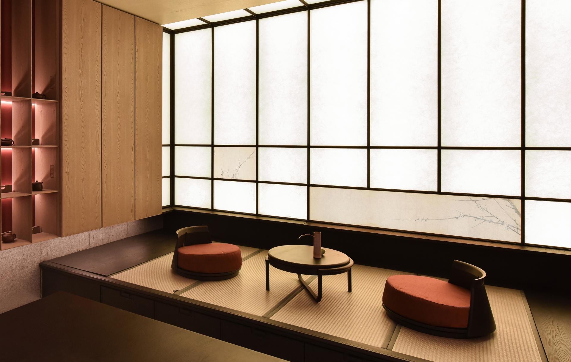 London Design Awards Winner - 月半桌