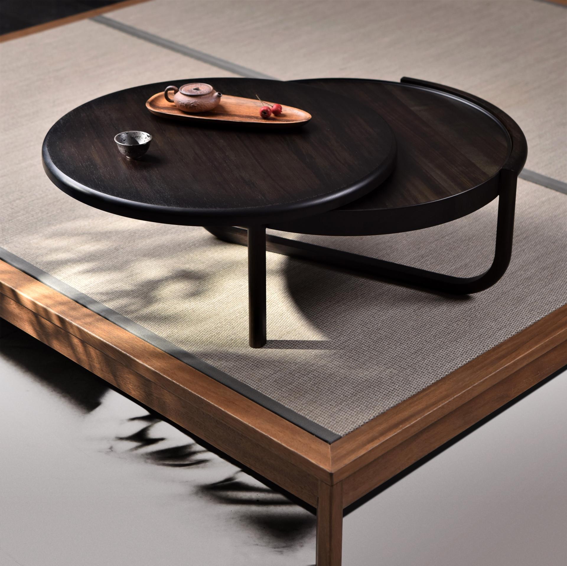 London Design Awards Winner - 月半桌