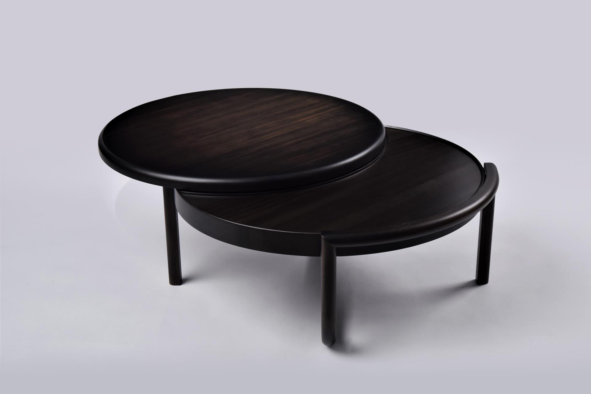 London Design Awards Winner - 月半桌