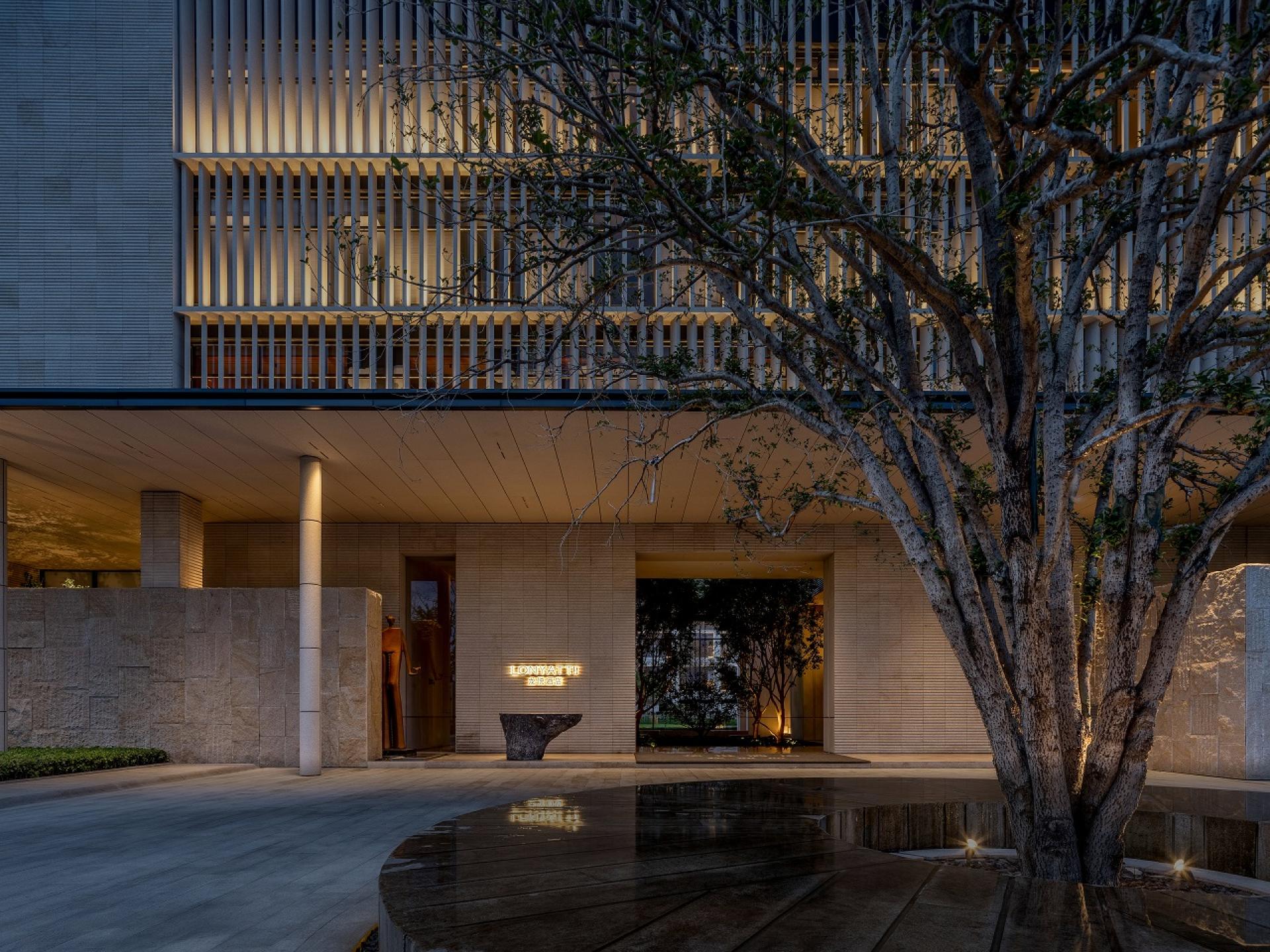 London Design Awards Winner - LONYATT
