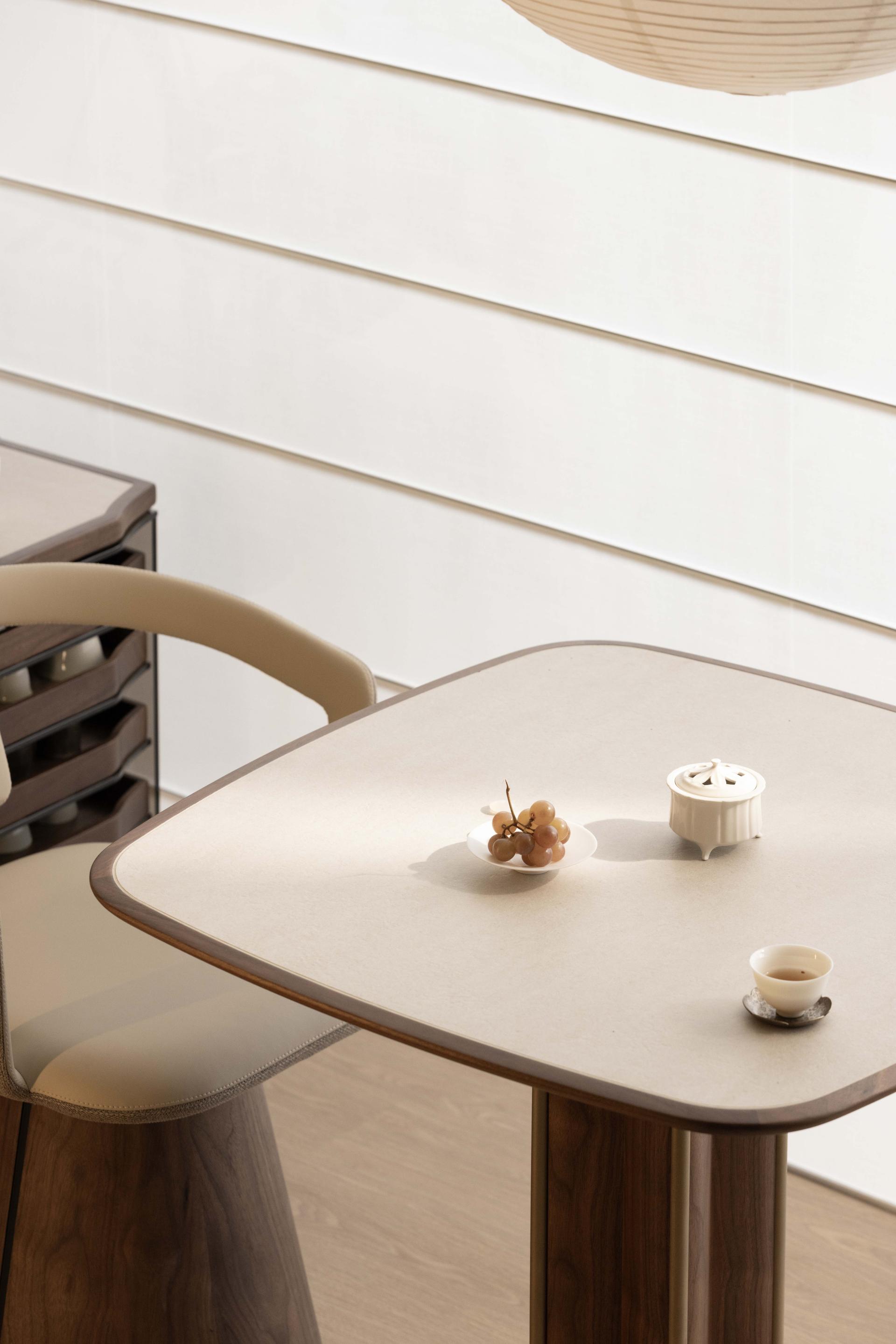 London Design Awards Winner - Yunhill Tea Furniture Series