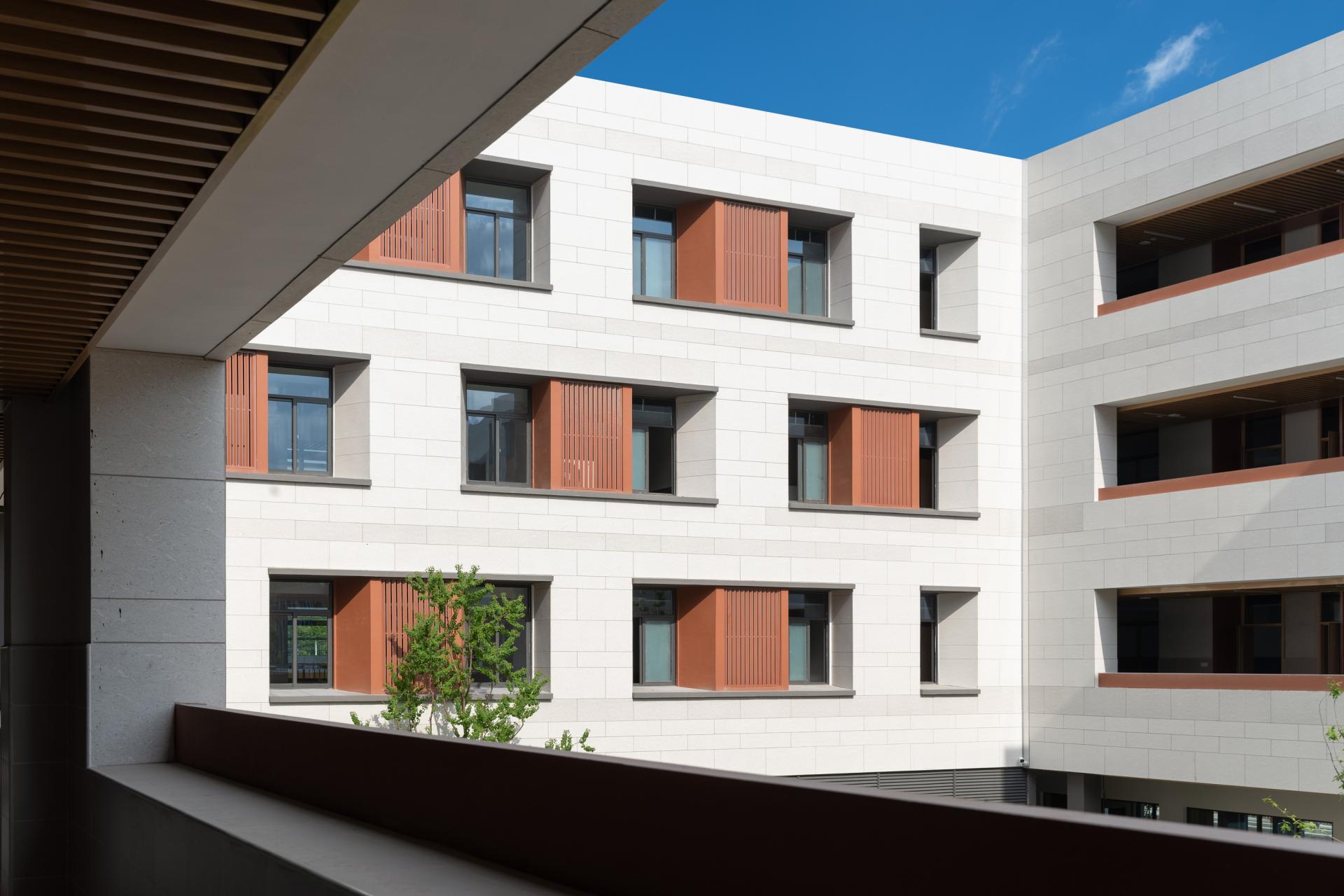 London Design Awards Winner - Xinwu Wenbo Experimental Middle School in Wuxi