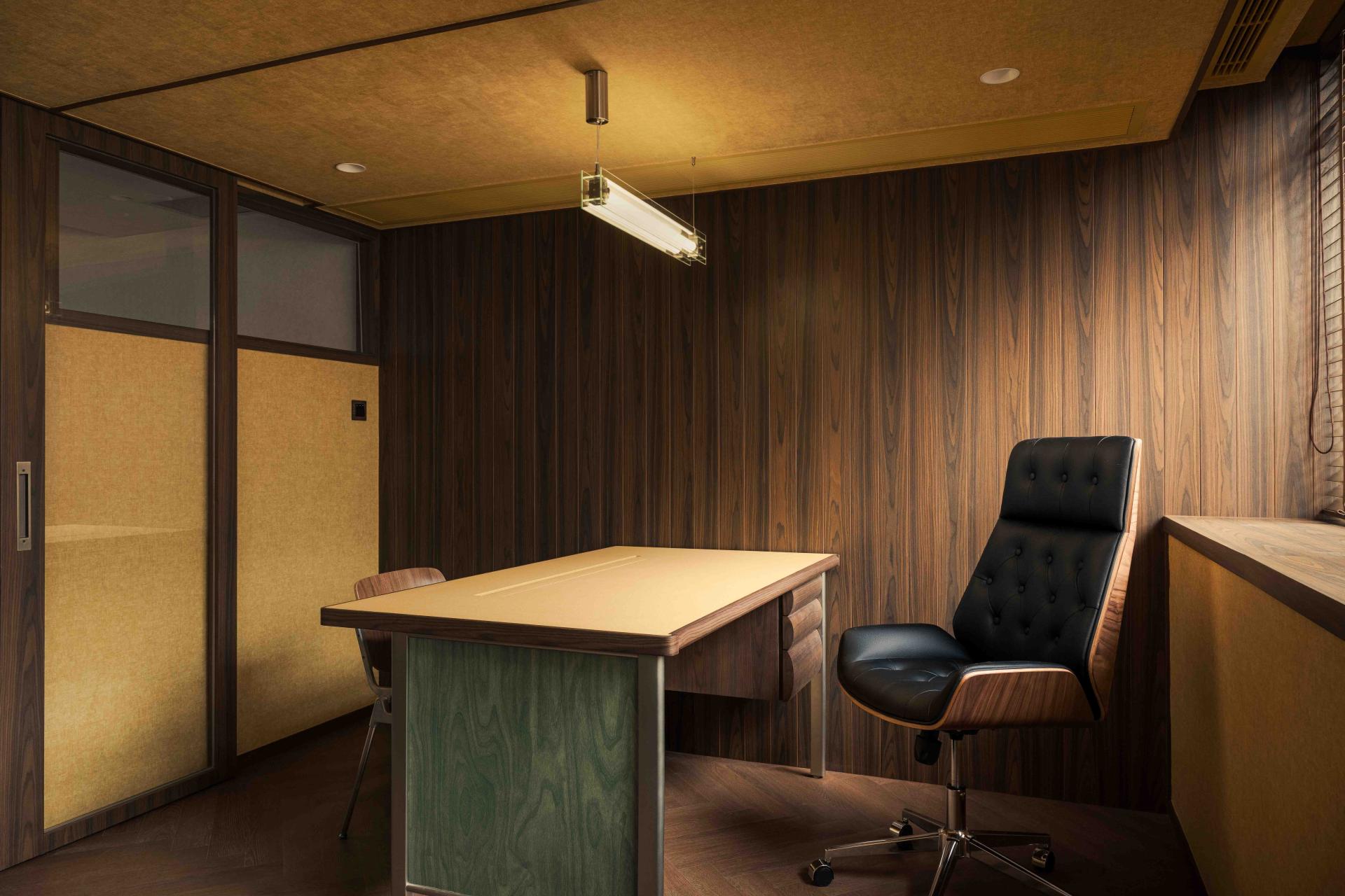 London Design Awards Winner - Office and lighting design