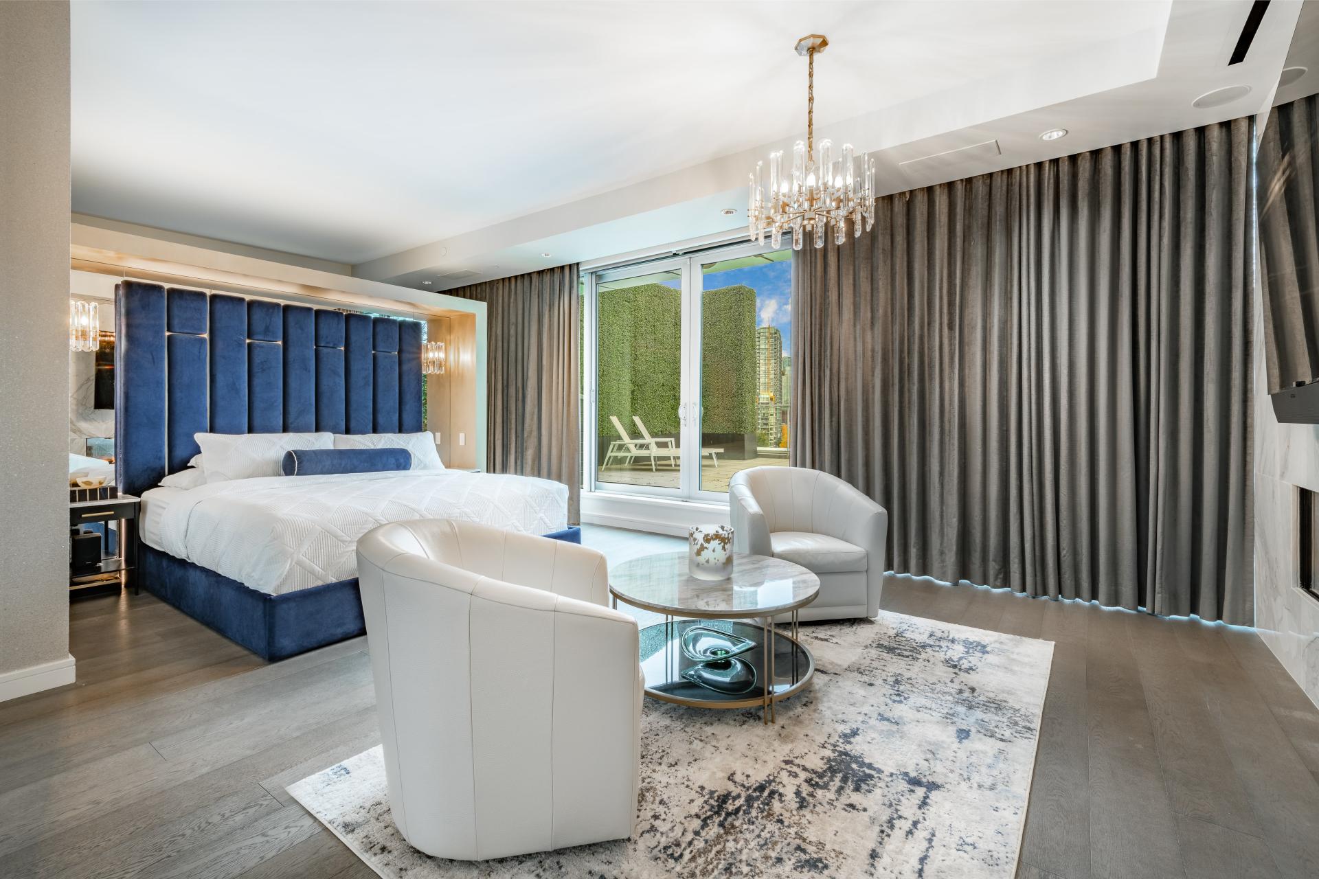 London Design Awards Winner - Aqua Vista Penthouse