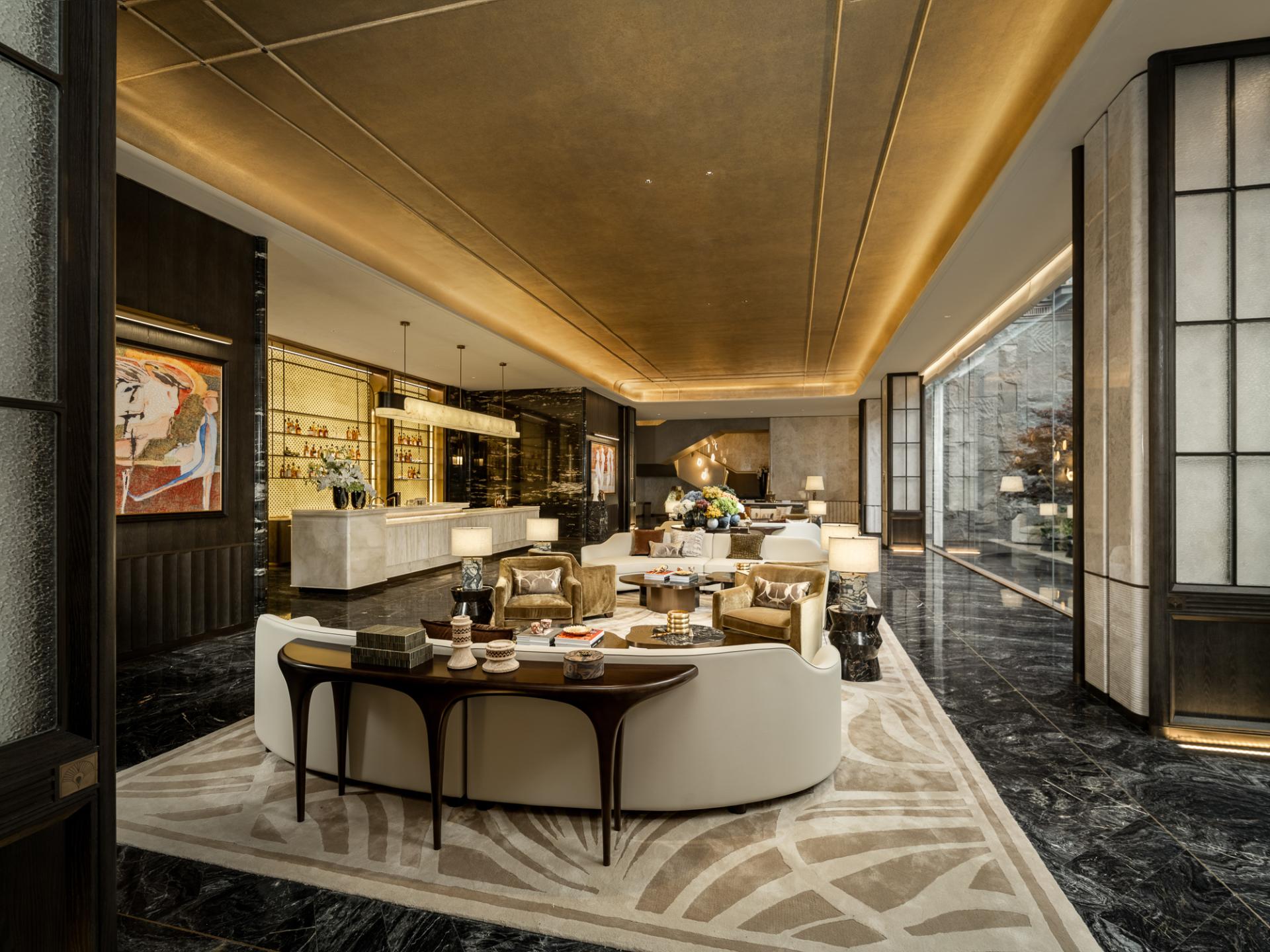 London Design Awards Winner - Phoenix Mansion