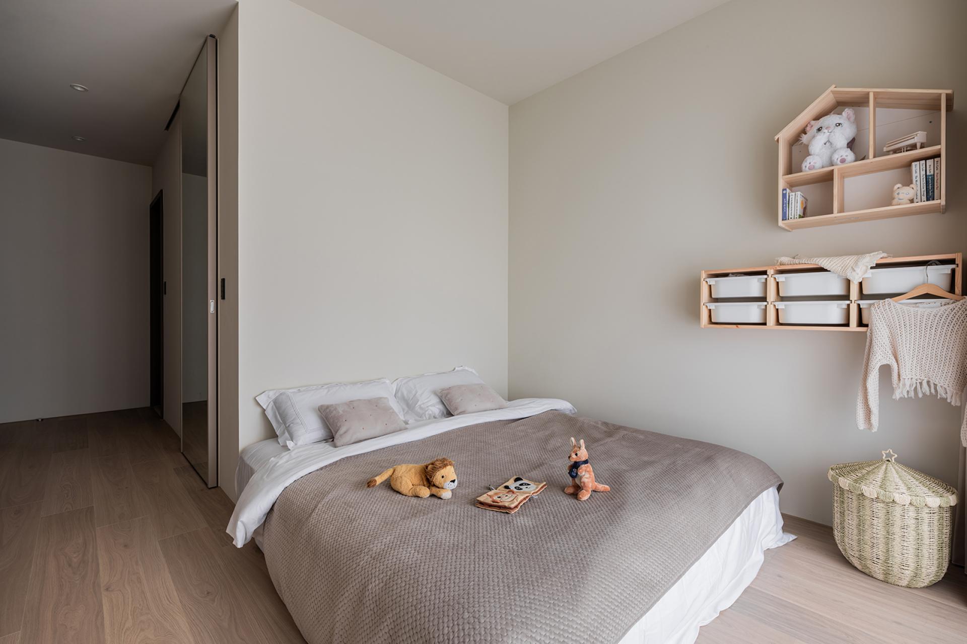 London Design Awards Winner - First Bloom