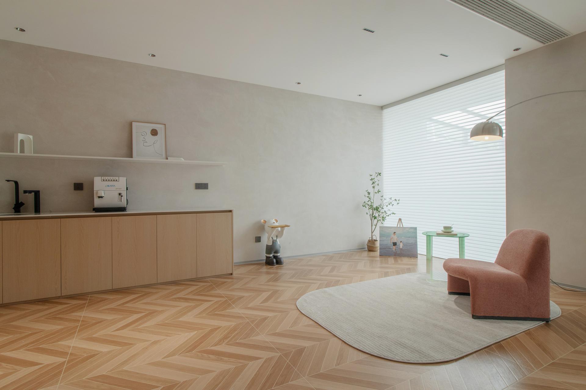 London Design Awards Winner - Chrono-Traverse Chamber