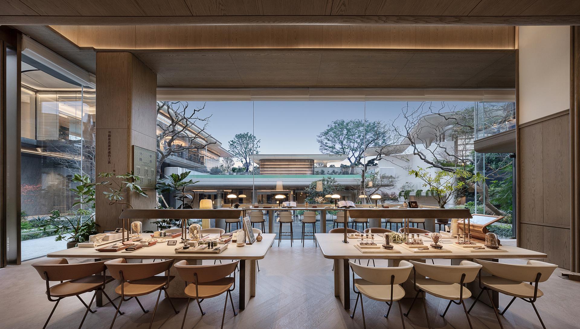London Design Awards Winner - Greentown River Moon Yiwu