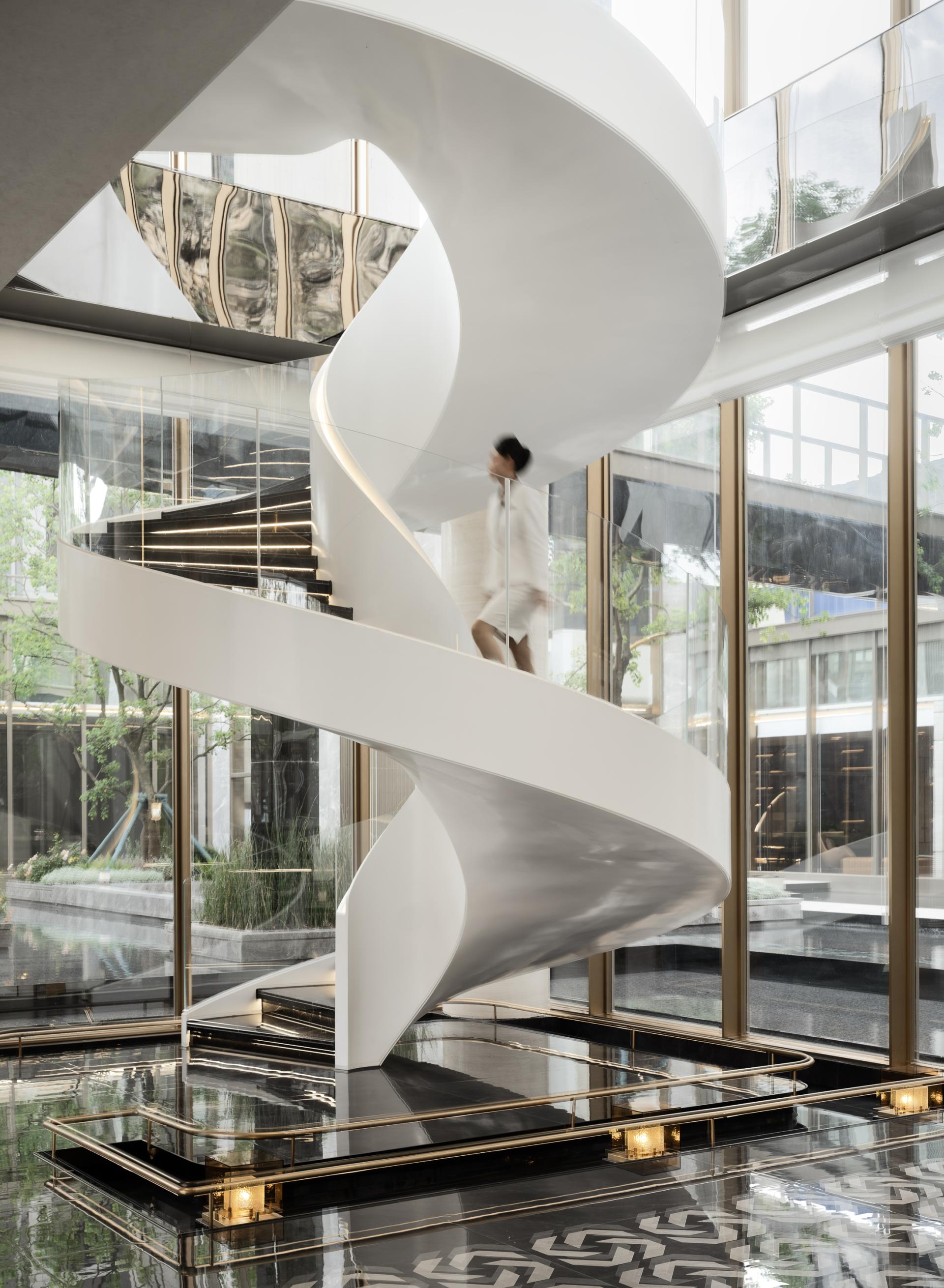 London Design Awards Winner - Qingyuntai Sales Department
