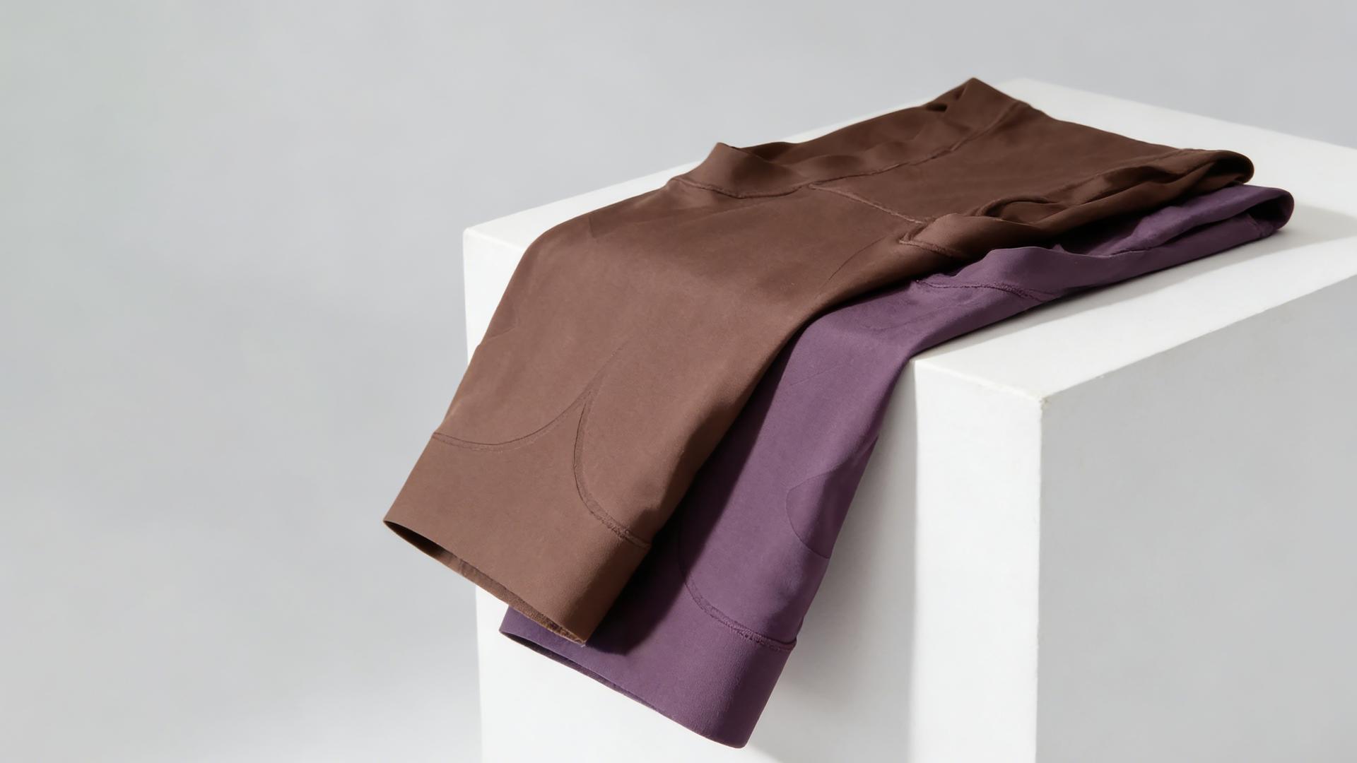 London Design Awards Winner - Natural Imagery Cross-Tummy Control Pants