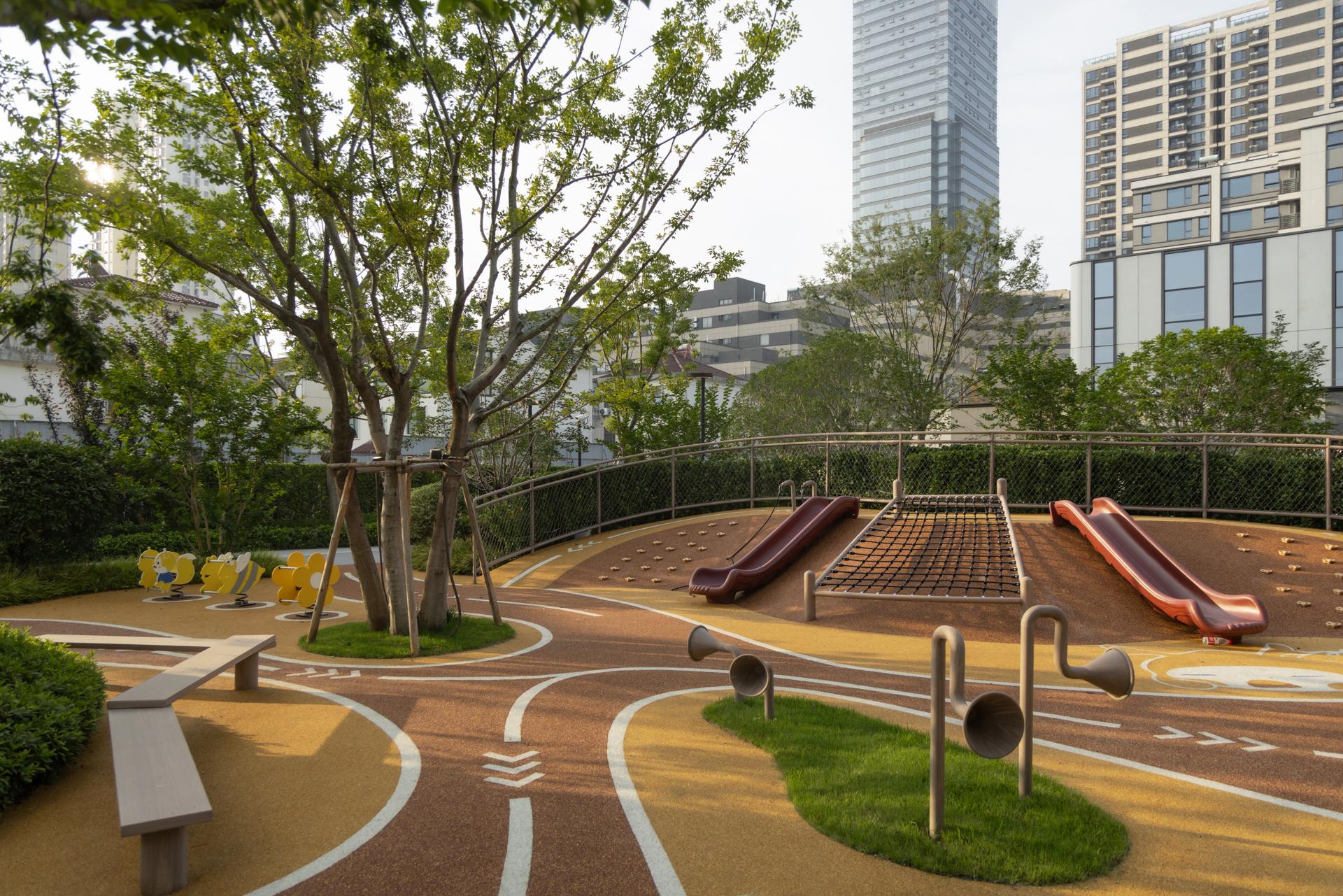 London Design Awards Winner - GLORY OF GALAXY SUZHOU