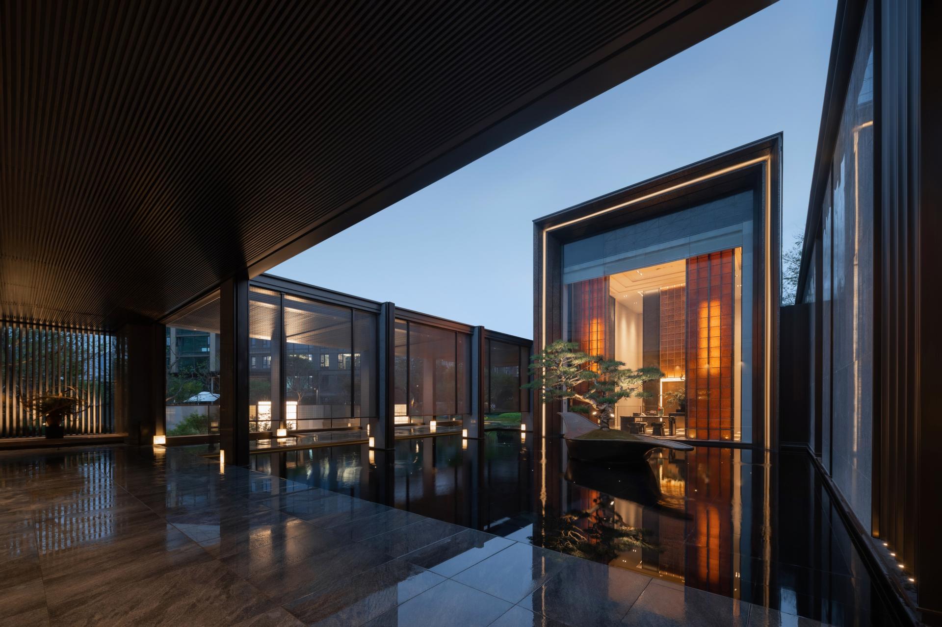 London Design Awards Winner - GLORY OF GALAXY CHENGDU
