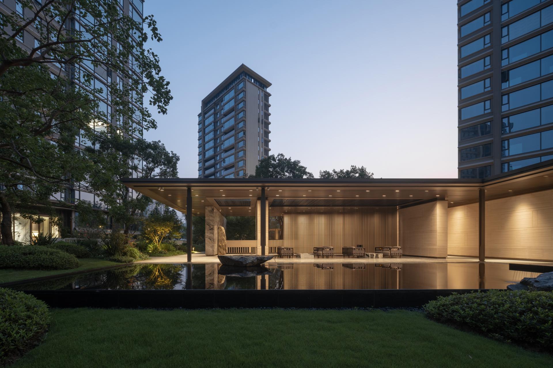 London Design Awards Winner - GLORY OF GALAXY CHENGDU
