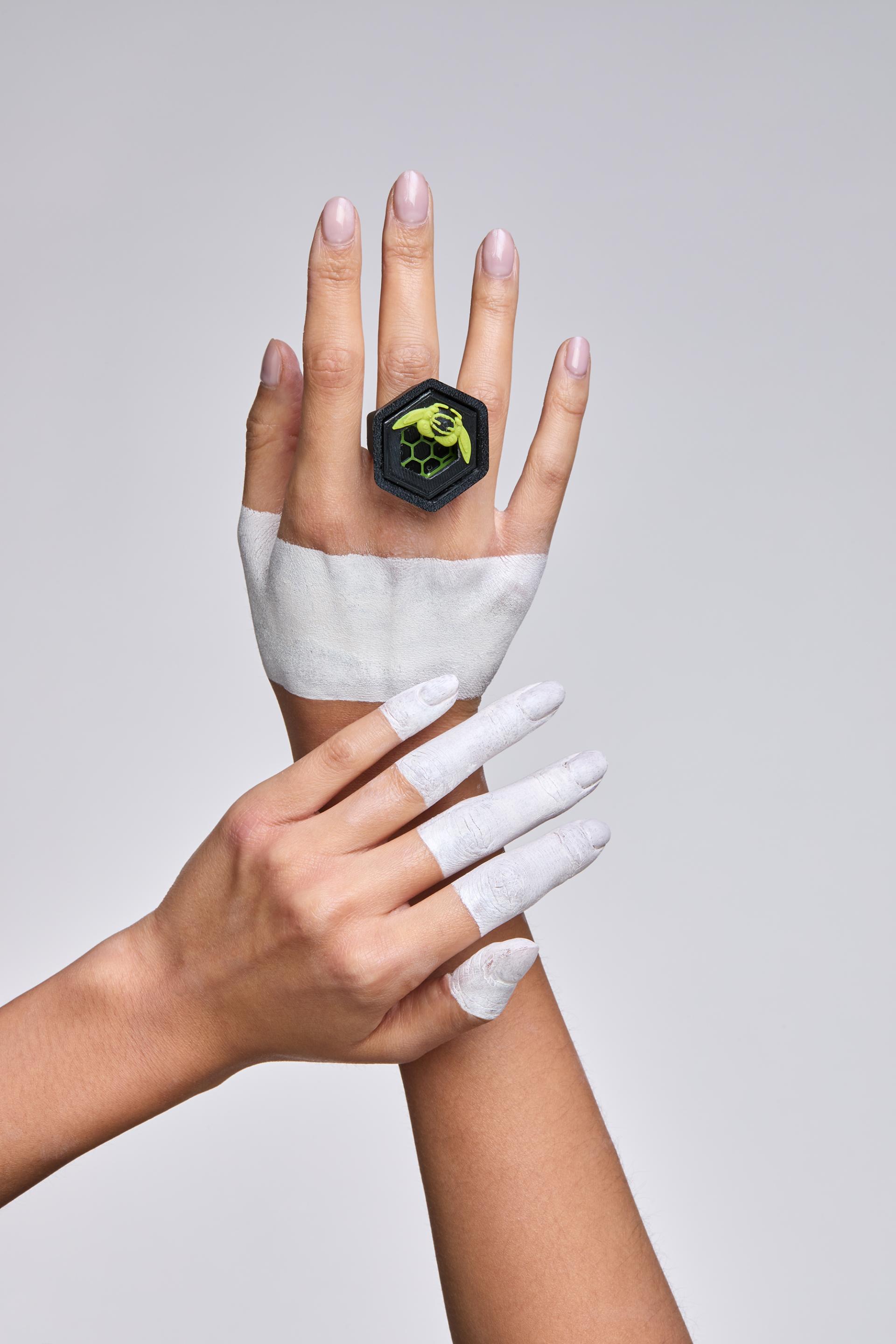 London Design Awards Winner - Honey be