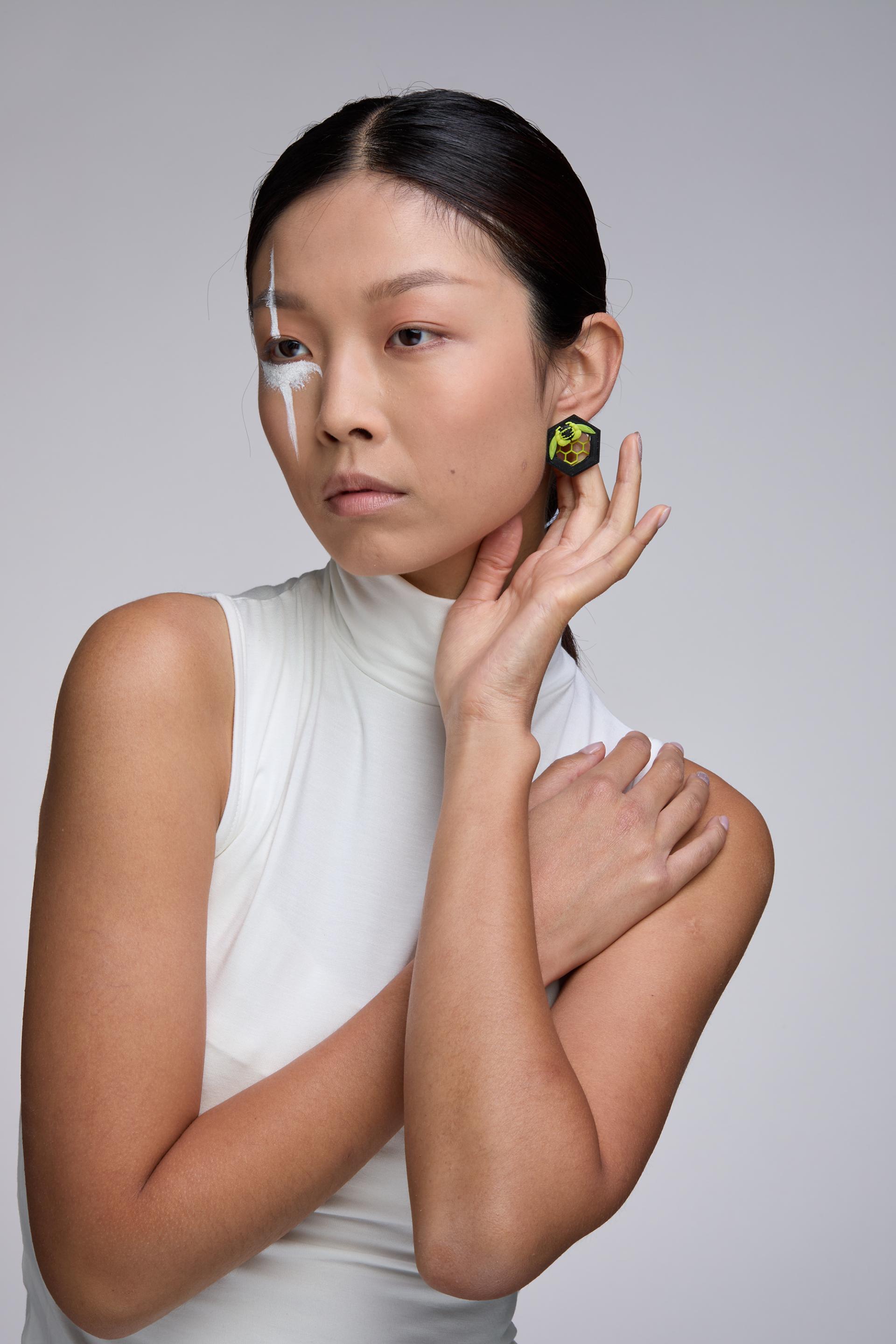 London Design Awards Winner - Honey be