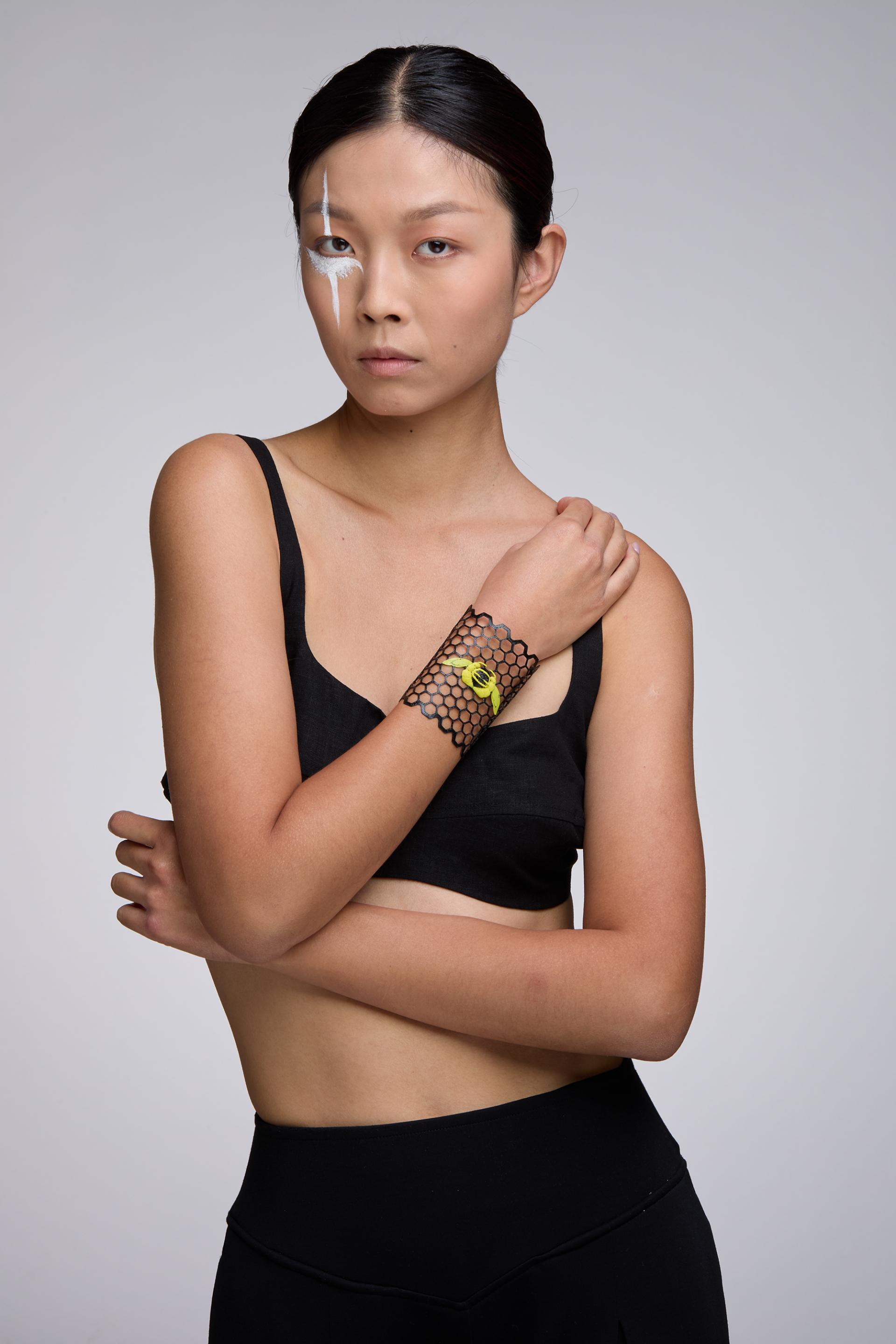 London Design Awards Winner - Honey be