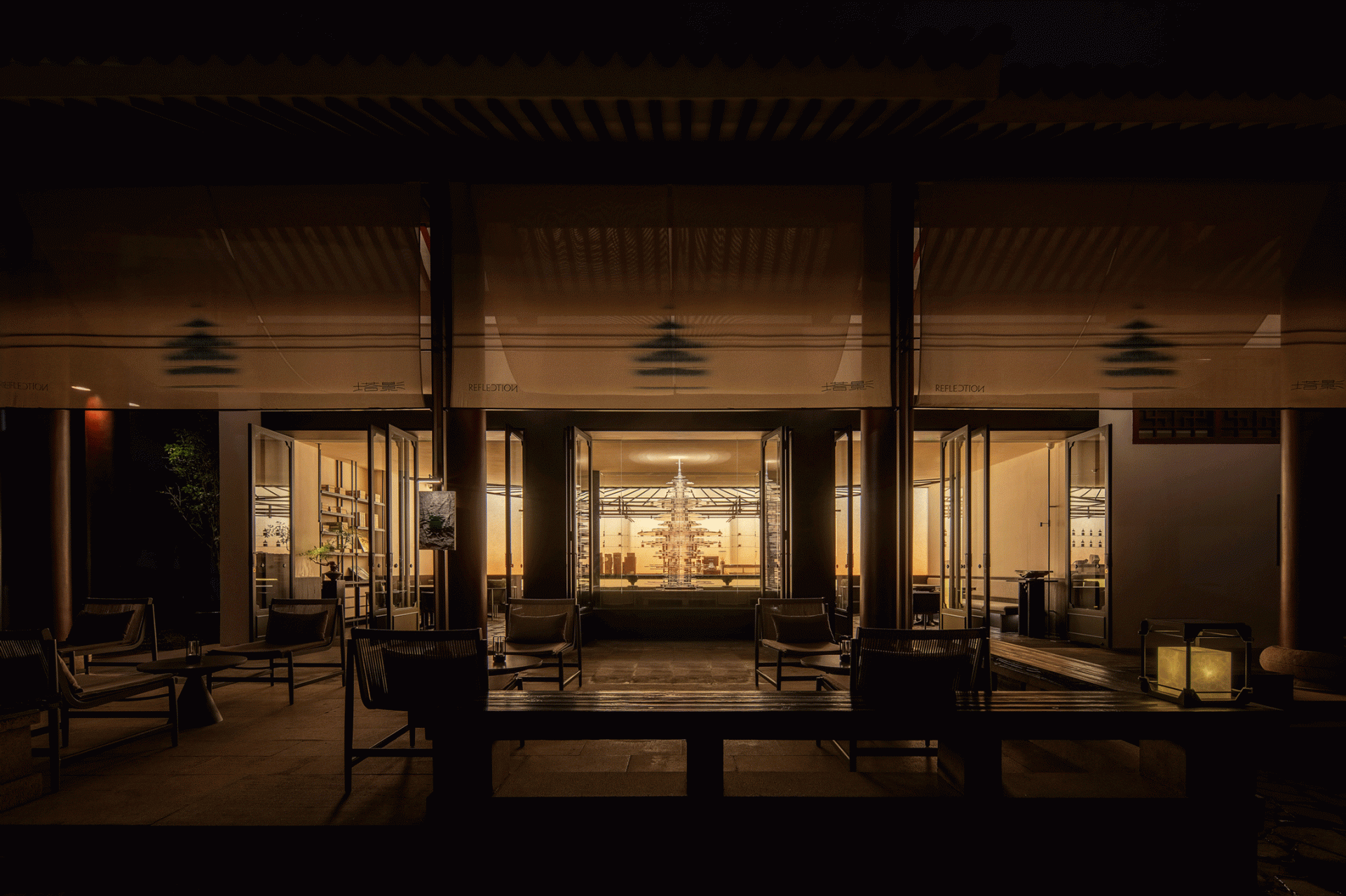 London Design Awards Winner - REFLECTION CAFE