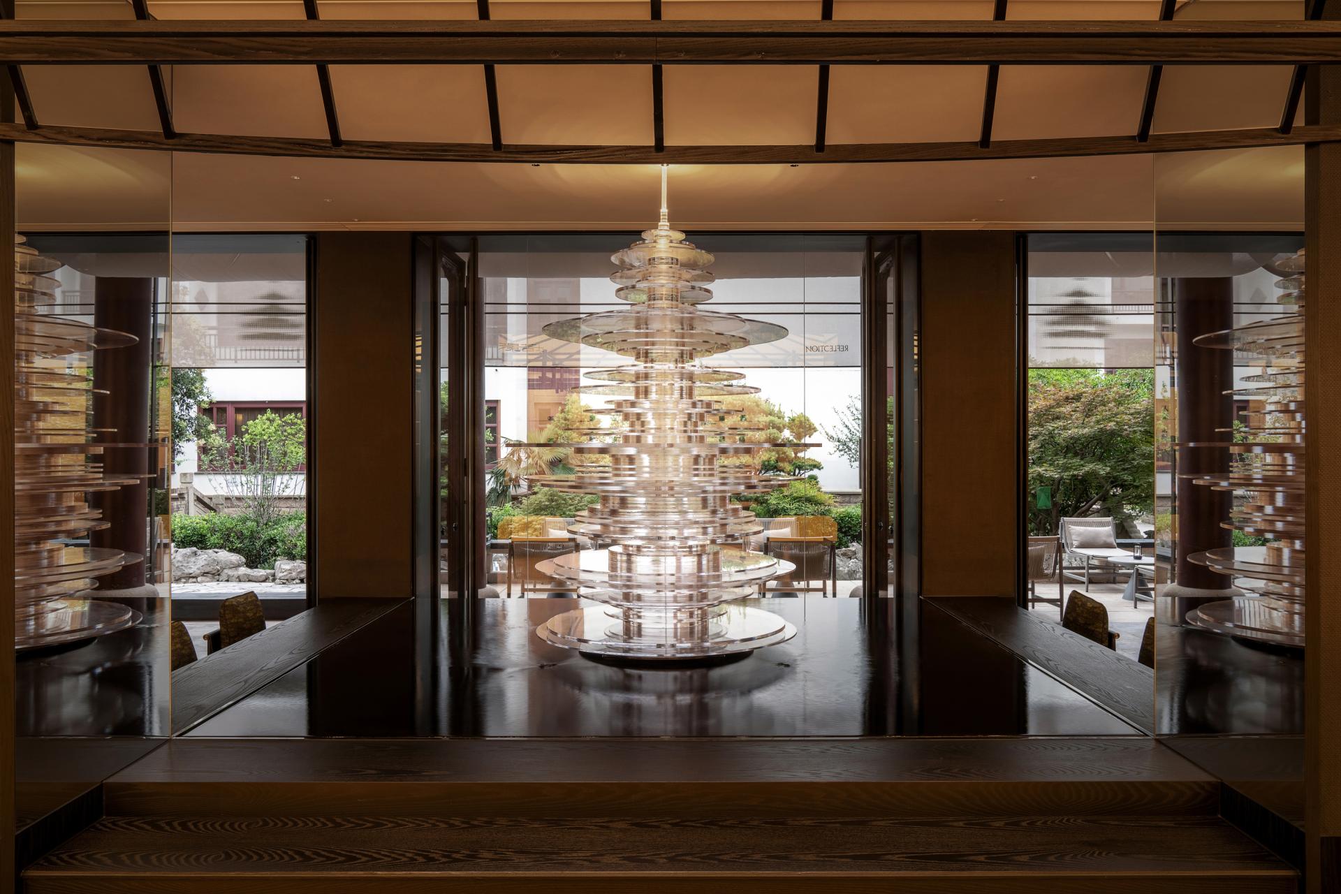 London Design Awards Winner - REFLECTION CAFE