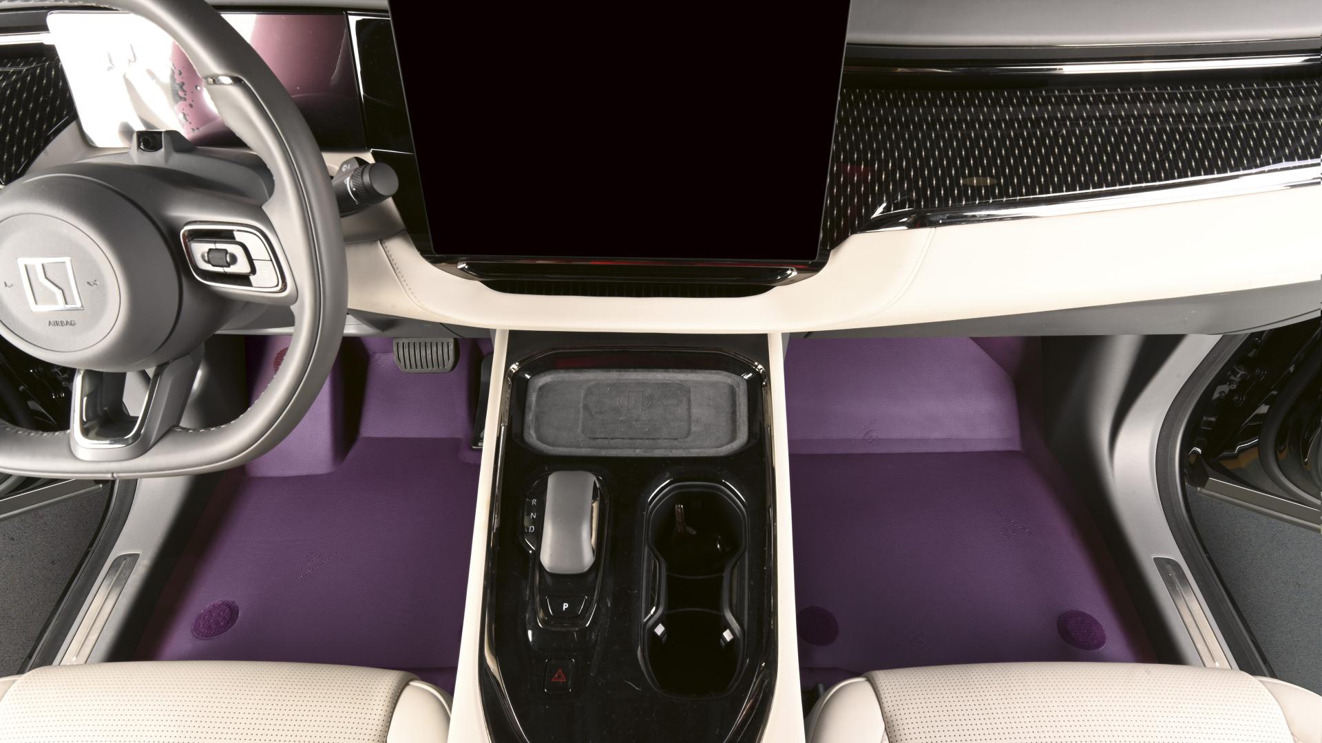 London Design Awards Winner - NAVIGATOR Molded Soft Floor Mat