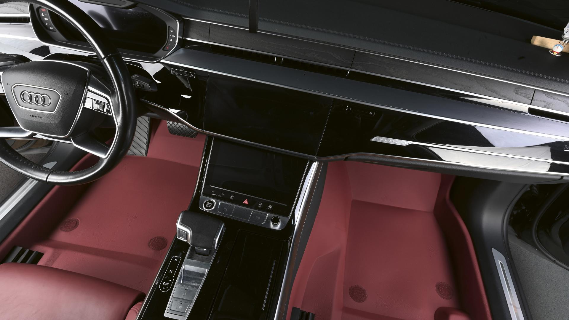 London Design Awards Winner - NAVIGATOR Molded Soft Floor Mat