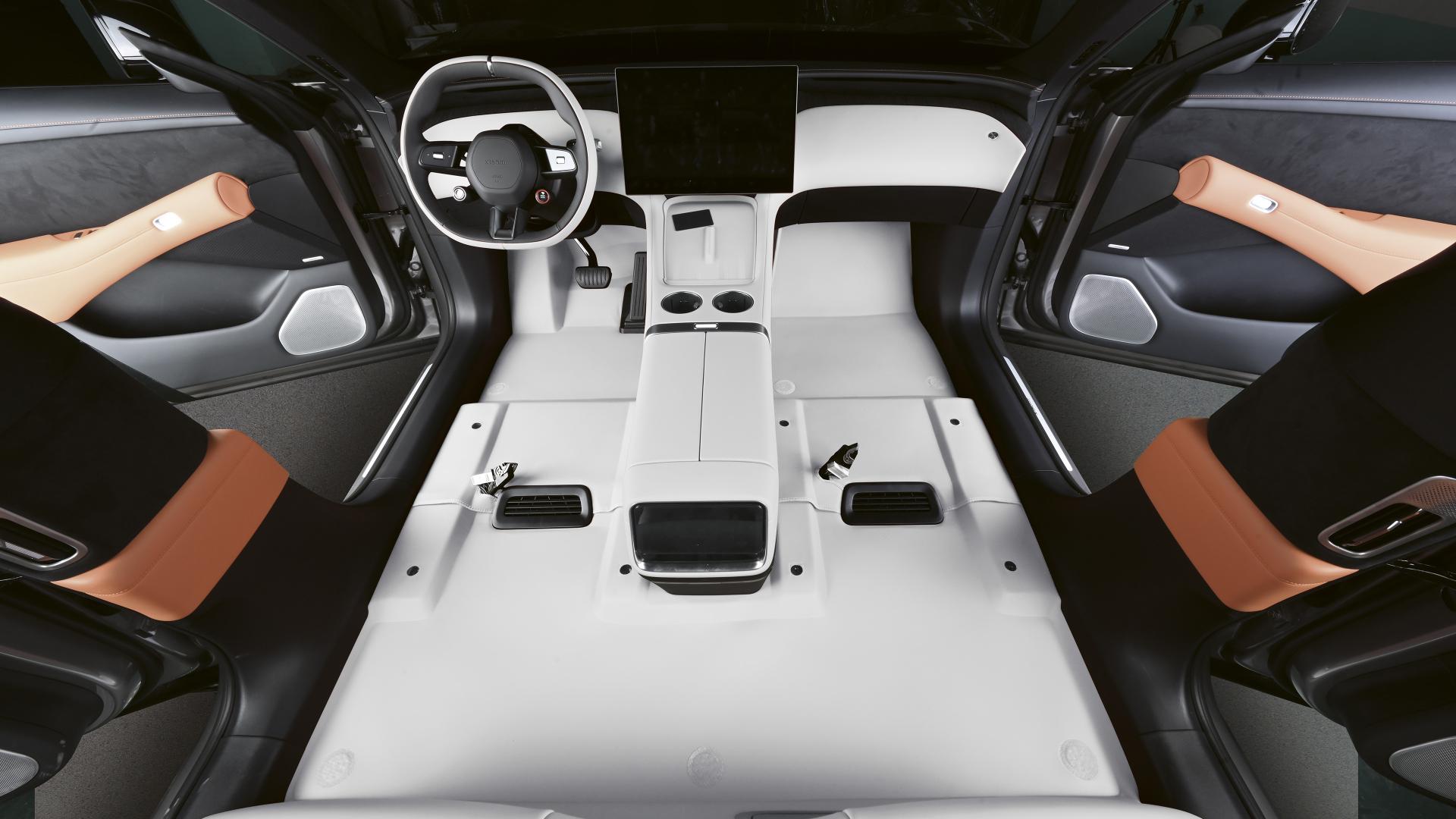 London Design Awards Winner - NAVIGATOR Molded Soft Floor Mat