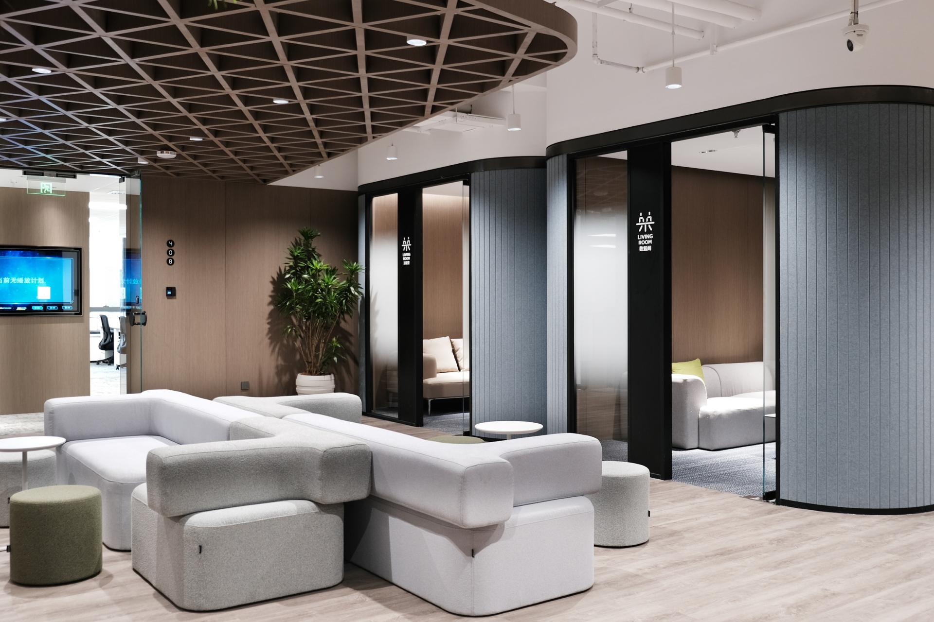 London Design Awards Winner - LIMOHUB BEZ
