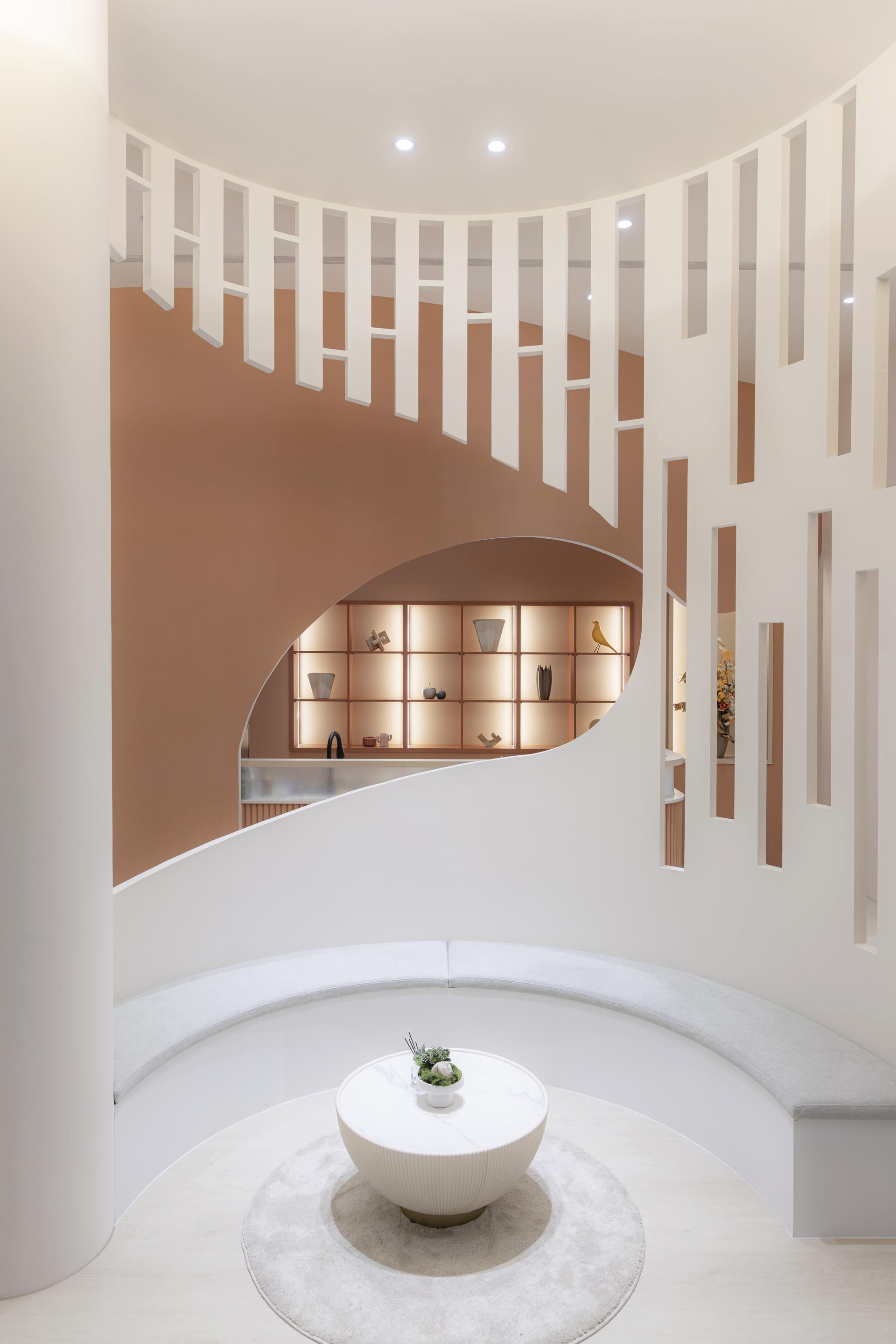 London Design Awards Winner - Dreamward Departure